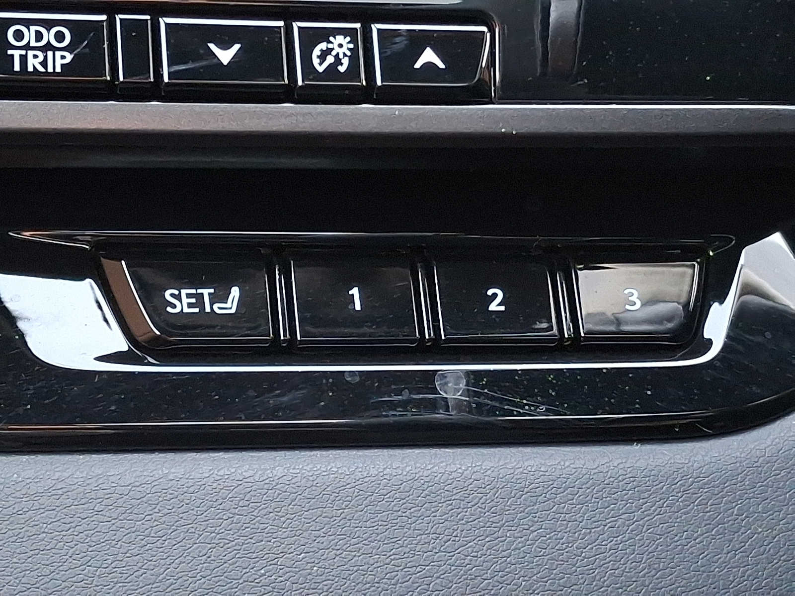 Thumbnail: 2023 Lexus RX - 21