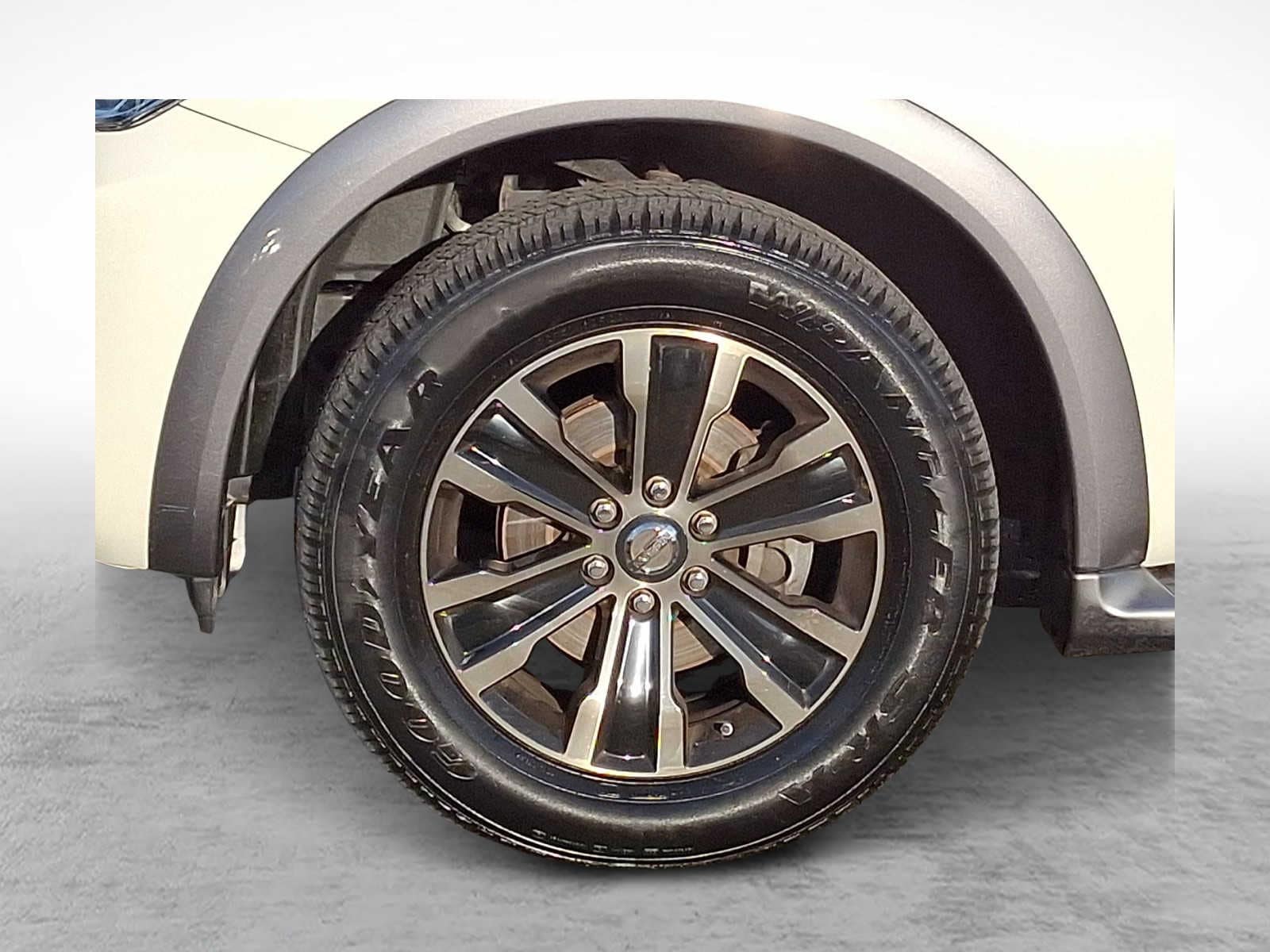 Thumbnail: 2018 Nissan Armada - 6