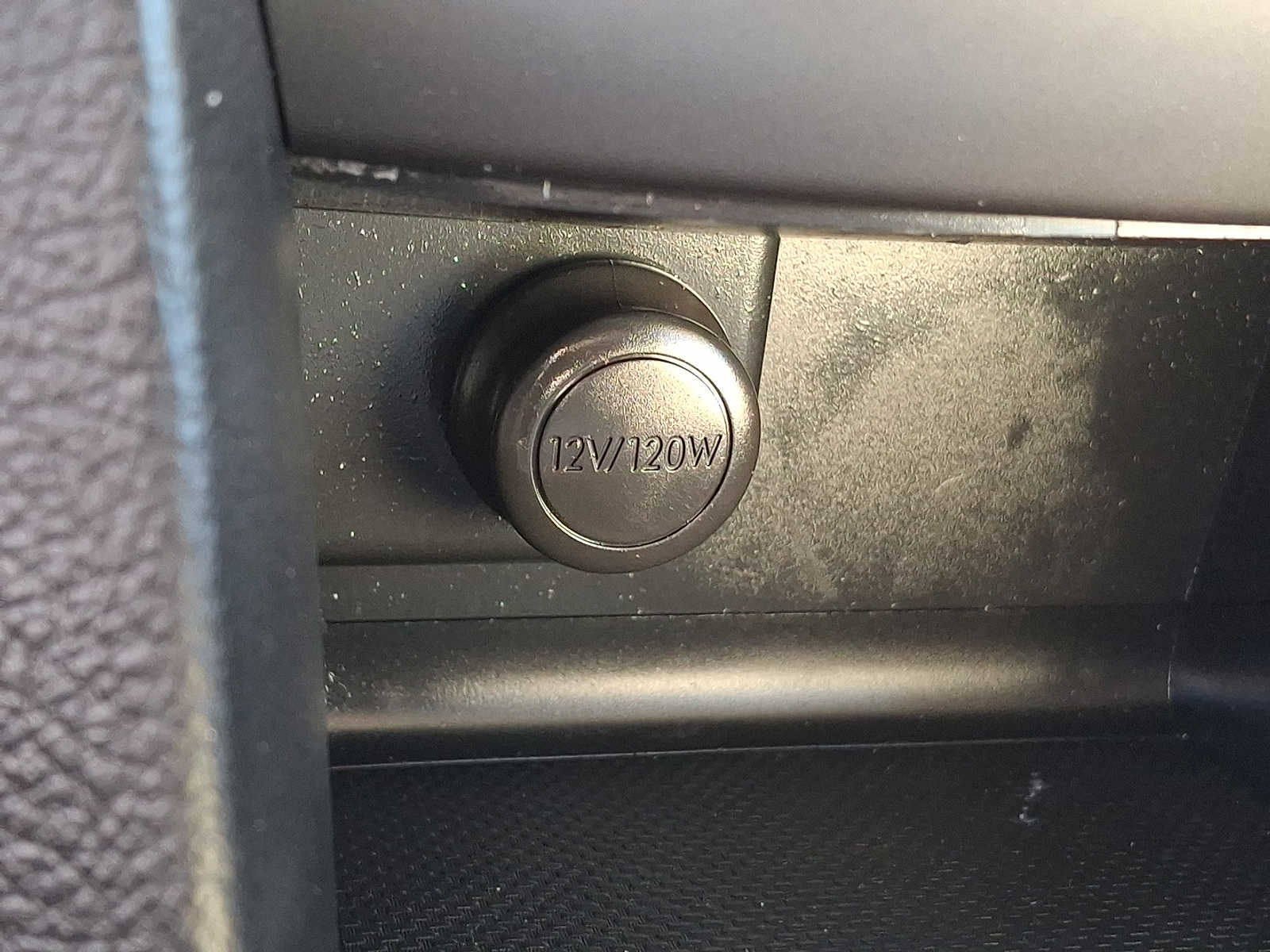 Thumbnail: 2011 Subaru Legacy - 19