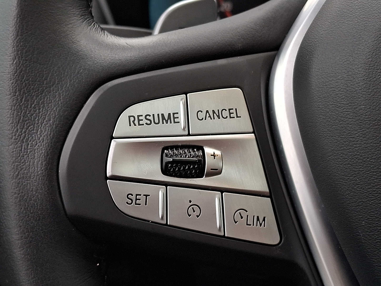 Thumbnail: 2023 BMW X3 - 17