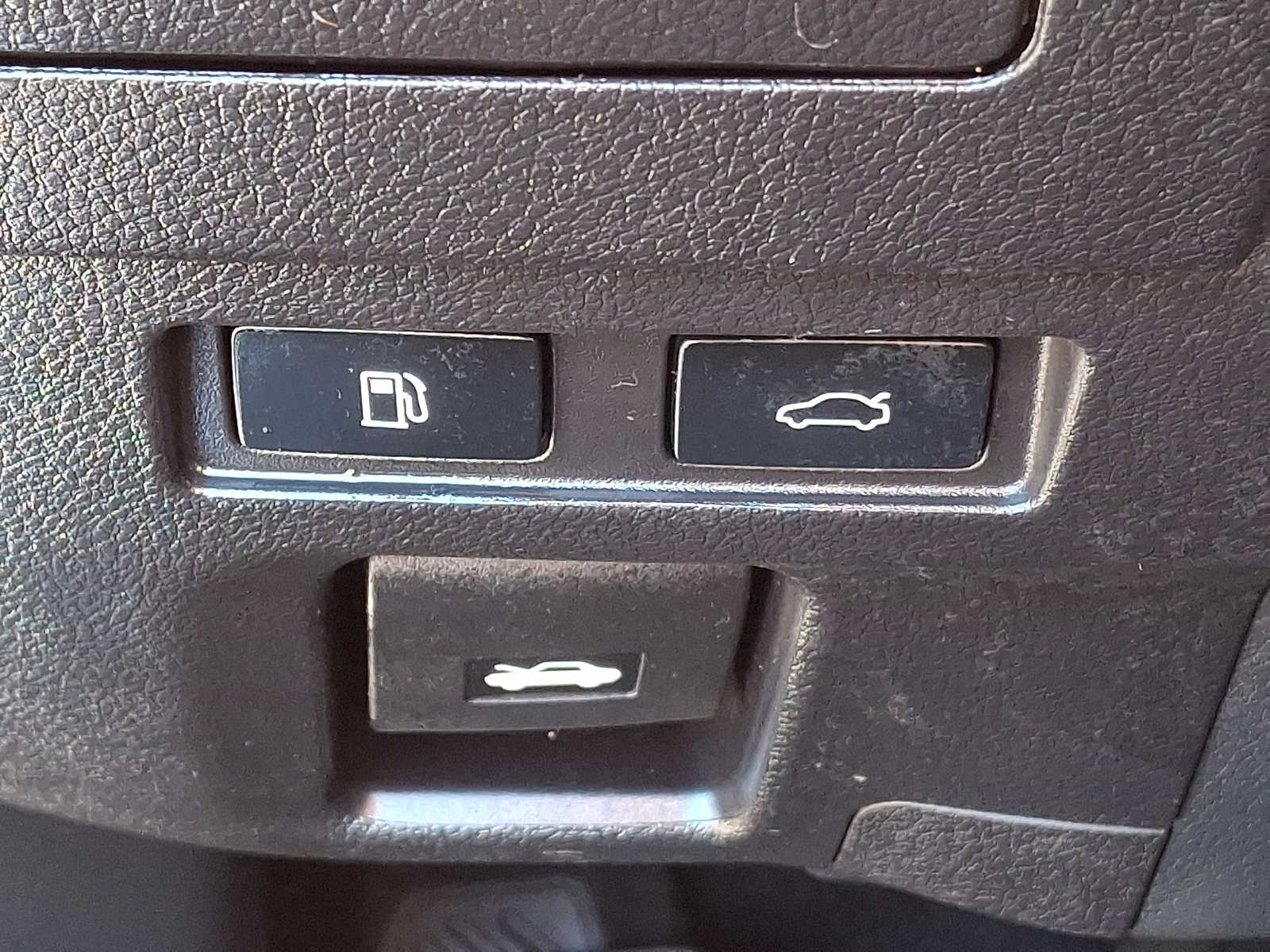 Thumbnail: 2023 Lexus ES - 23