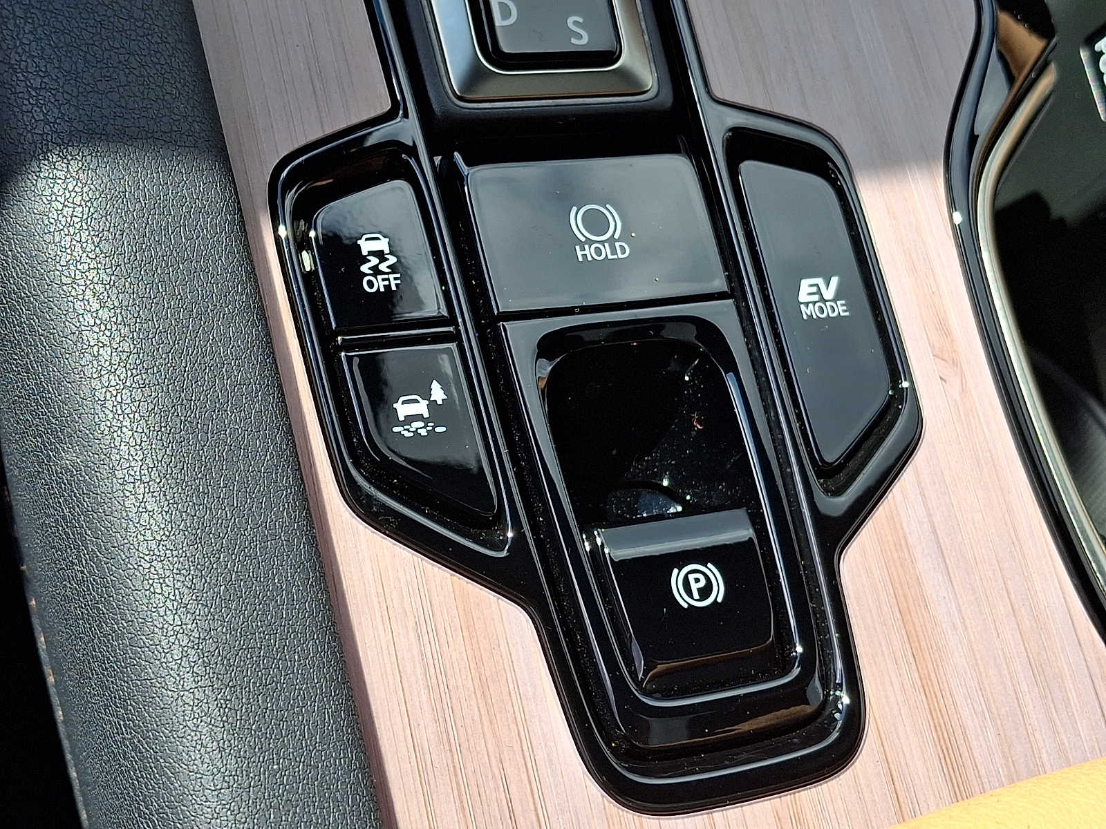 Thumbnail: 2025 Lexus RX - 20