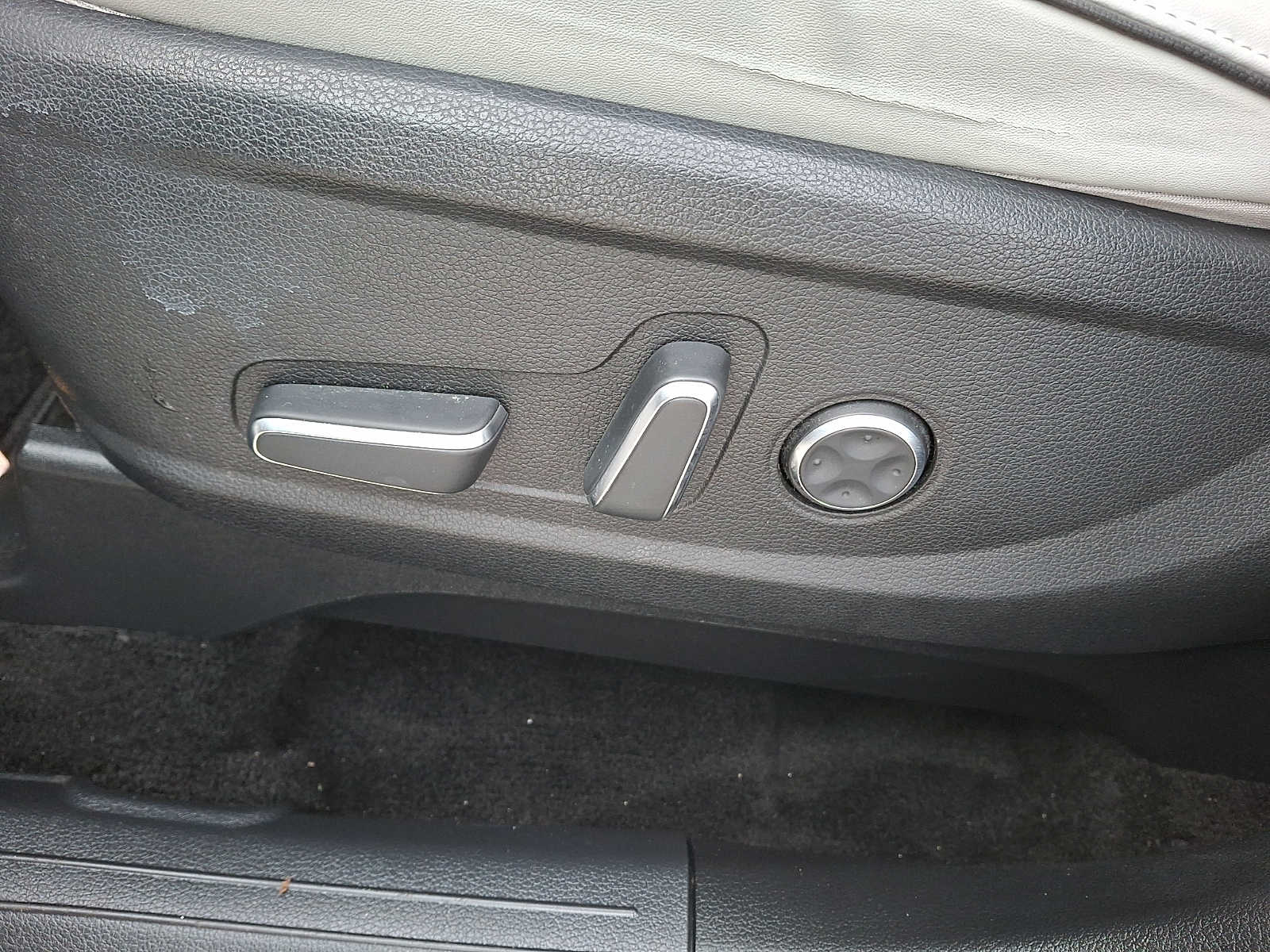 Thumbnail: 2023 Hyundai Palisade - 12