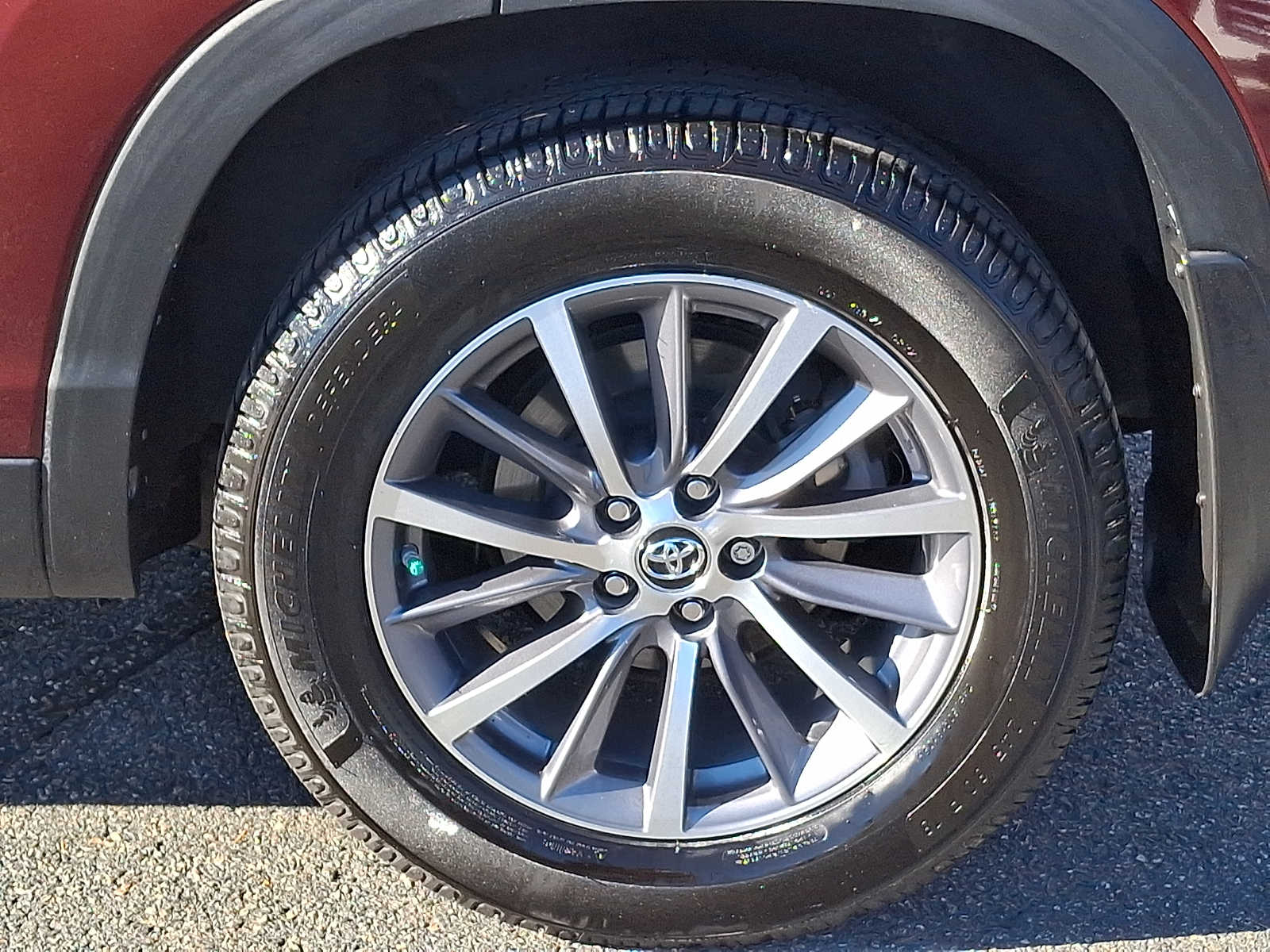 Thumbnail: 2019 Toyota Highlander - 7