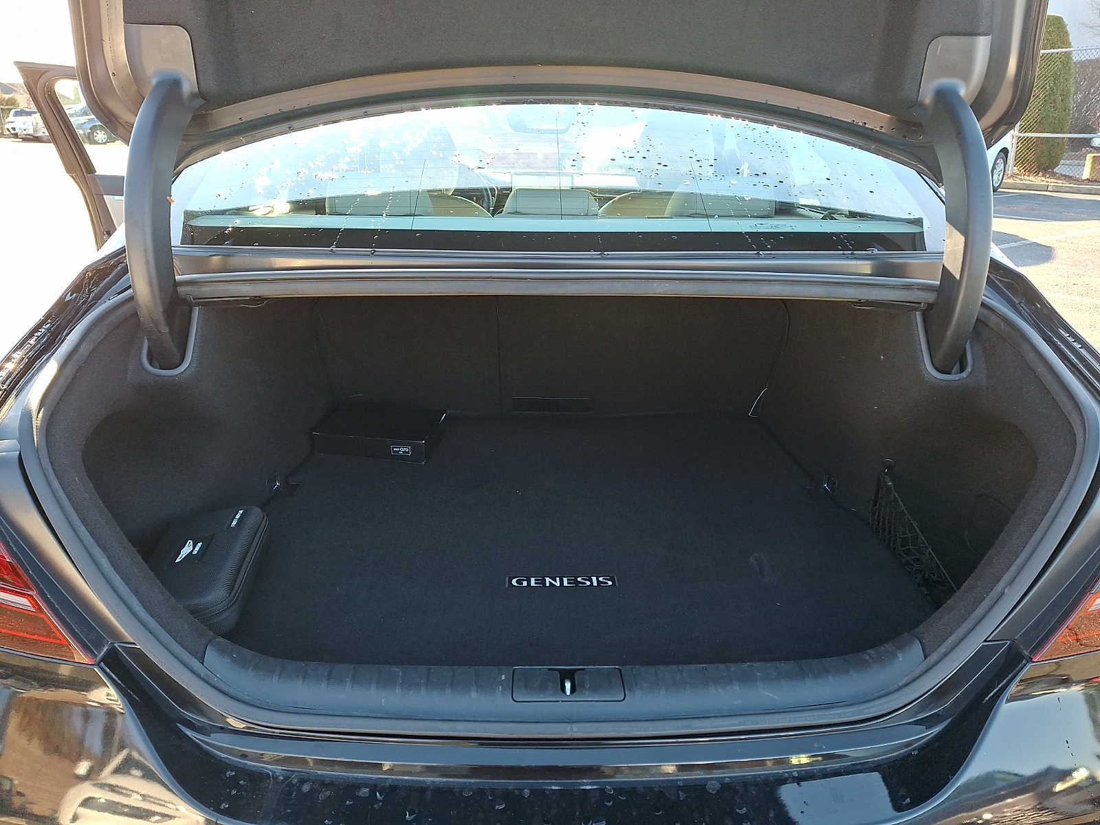 Thumbnail: 2023 Genesis G70 - 27