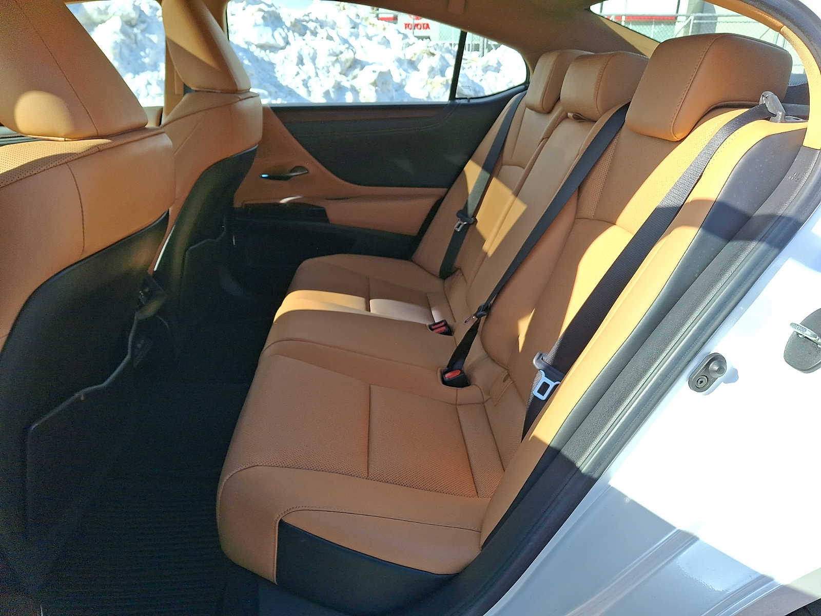 Thumbnail: 2023 Lexus ES - 8