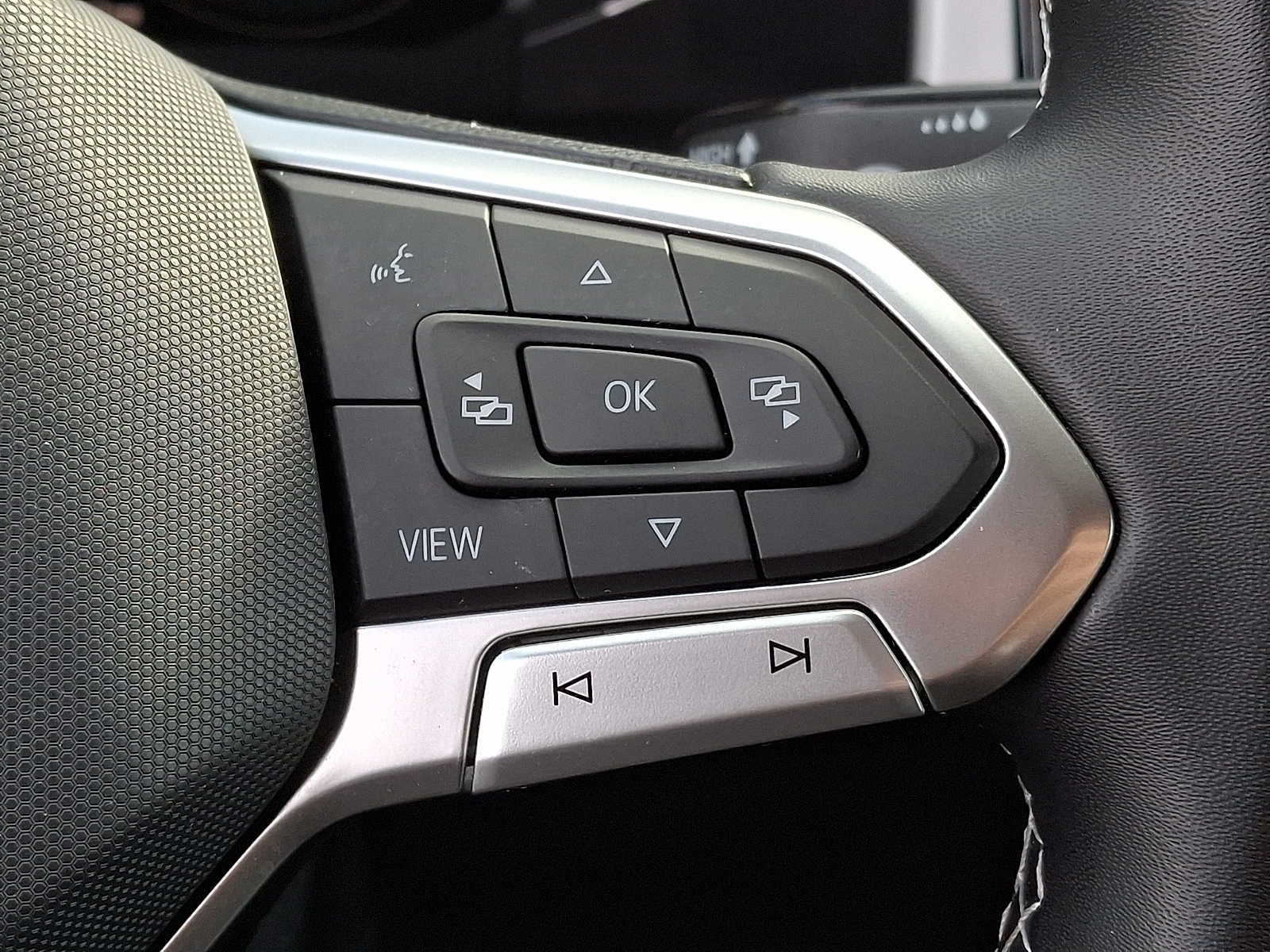 Thumbnail: 2022 Volkswagen Atlas - 20