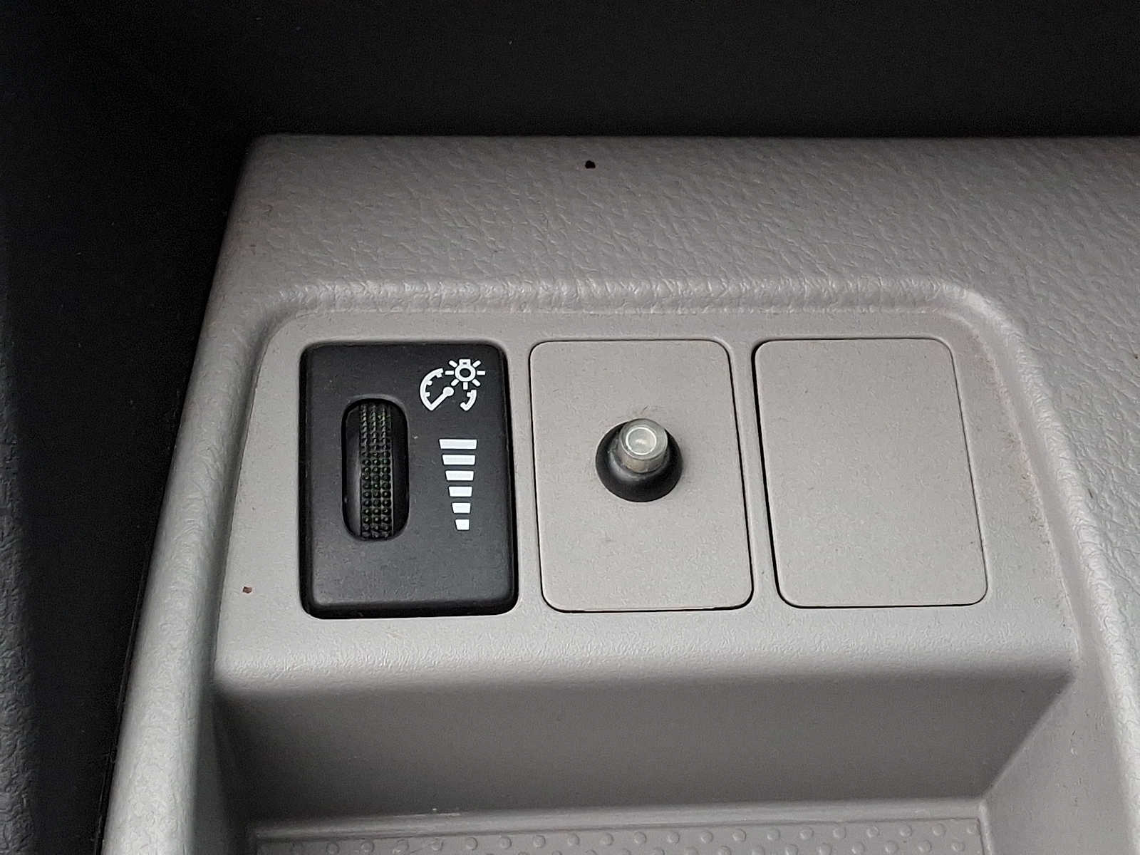 Thumbnail: 2010 Toyota RAV4 - 25