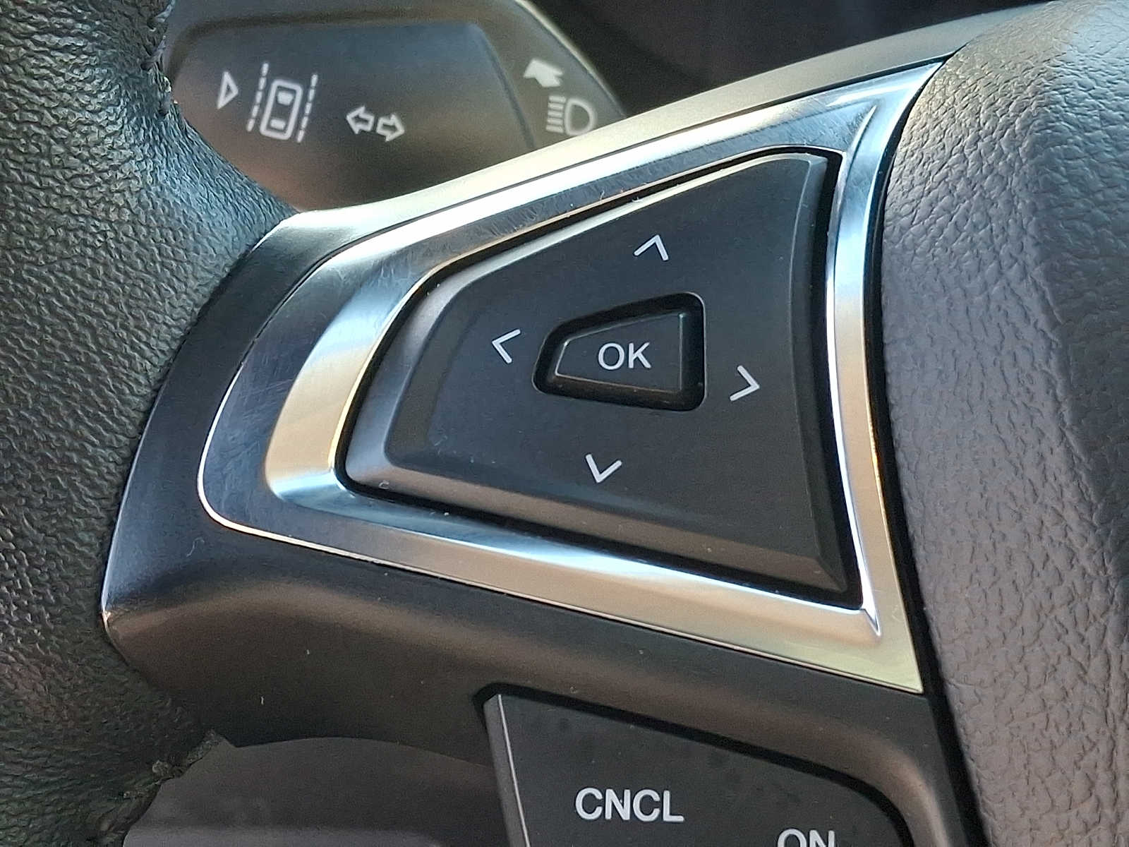 Thumbnail: 2022 Ford Edge - 18