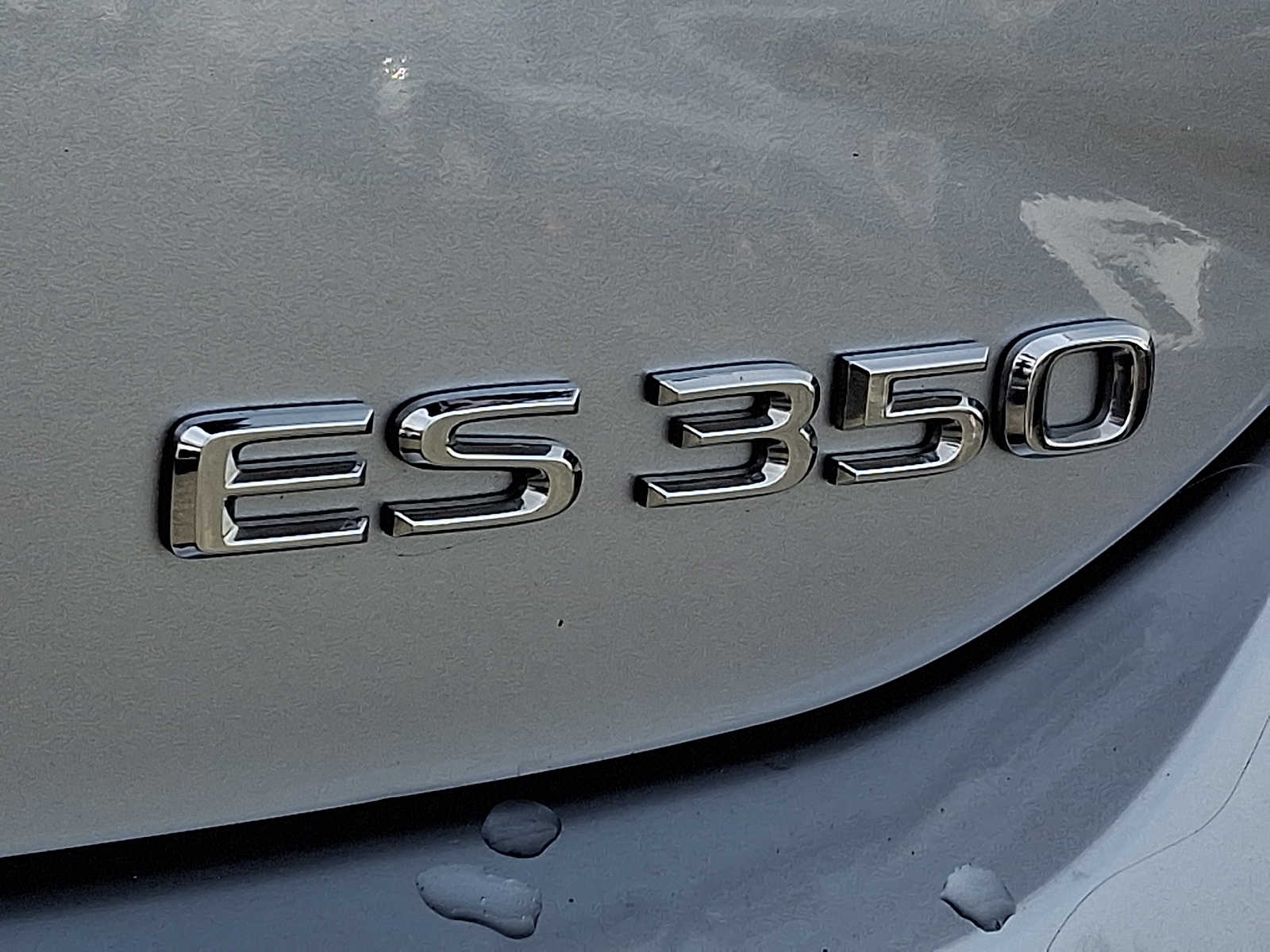 Thumbnail: 2023 Lexus ES - 27