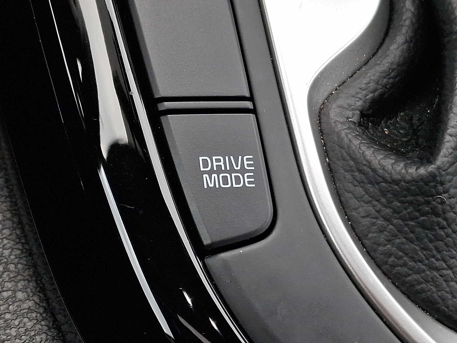 Thumbnail: 2023 Kia Forte - 21