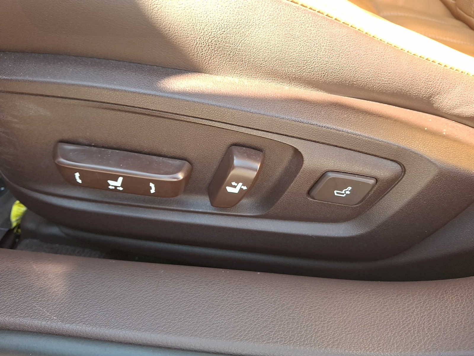 Thumbnail: 2017 Lexus ES - 11