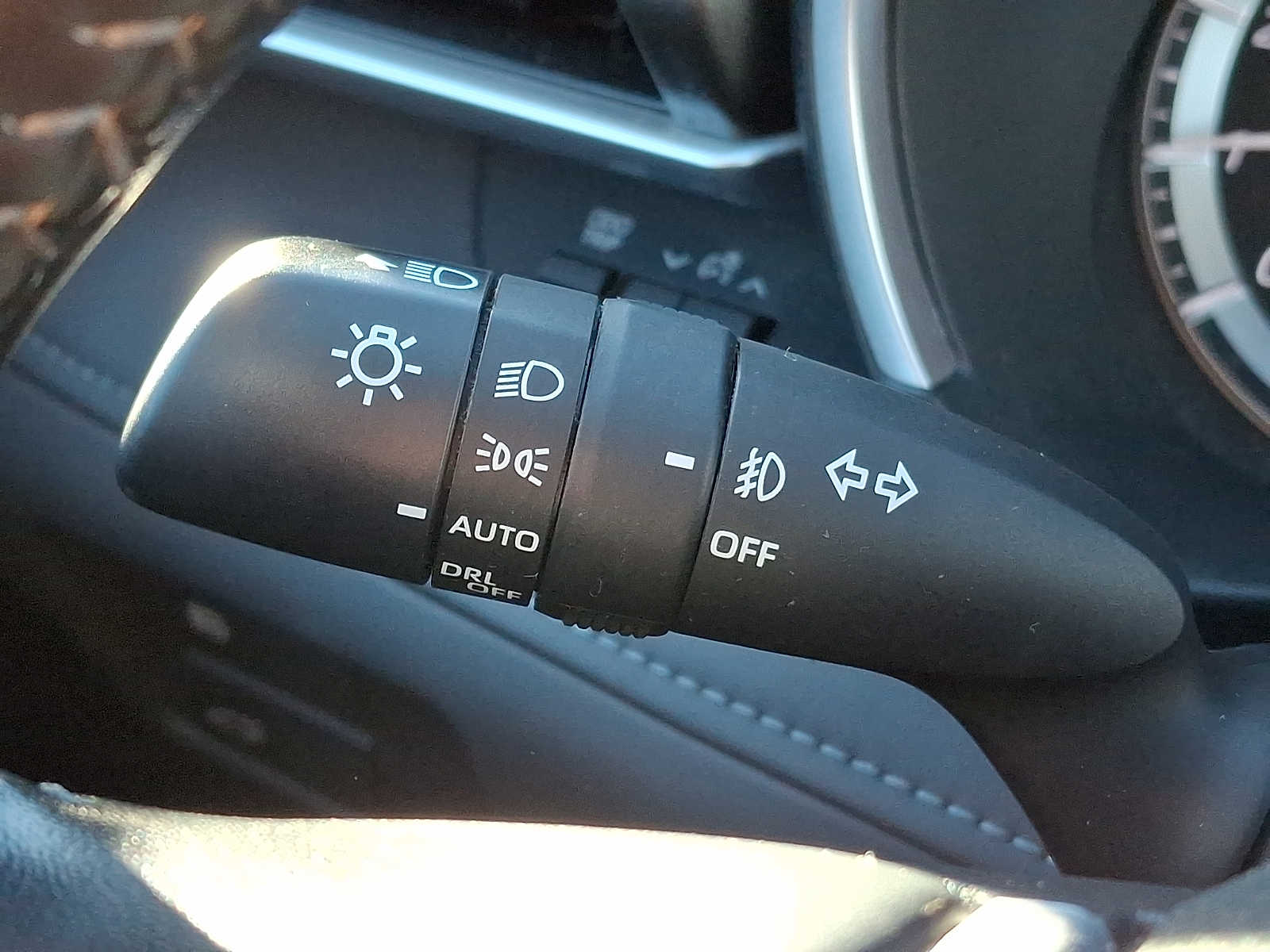 Thumbnail: 2022 Toyota Highlander - 25