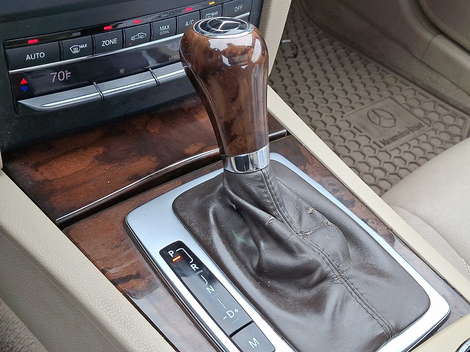 Thumbnail: 2010 Mercedes-Benz E-Class - 13