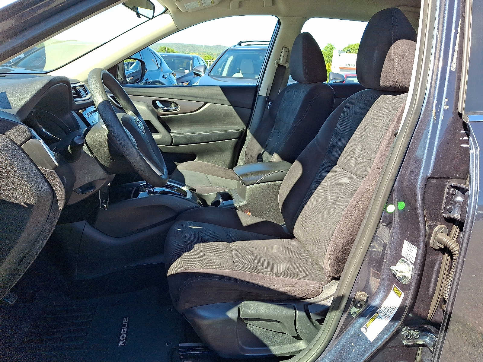 Thumbnail: 2014 Nissan Rogue - 11