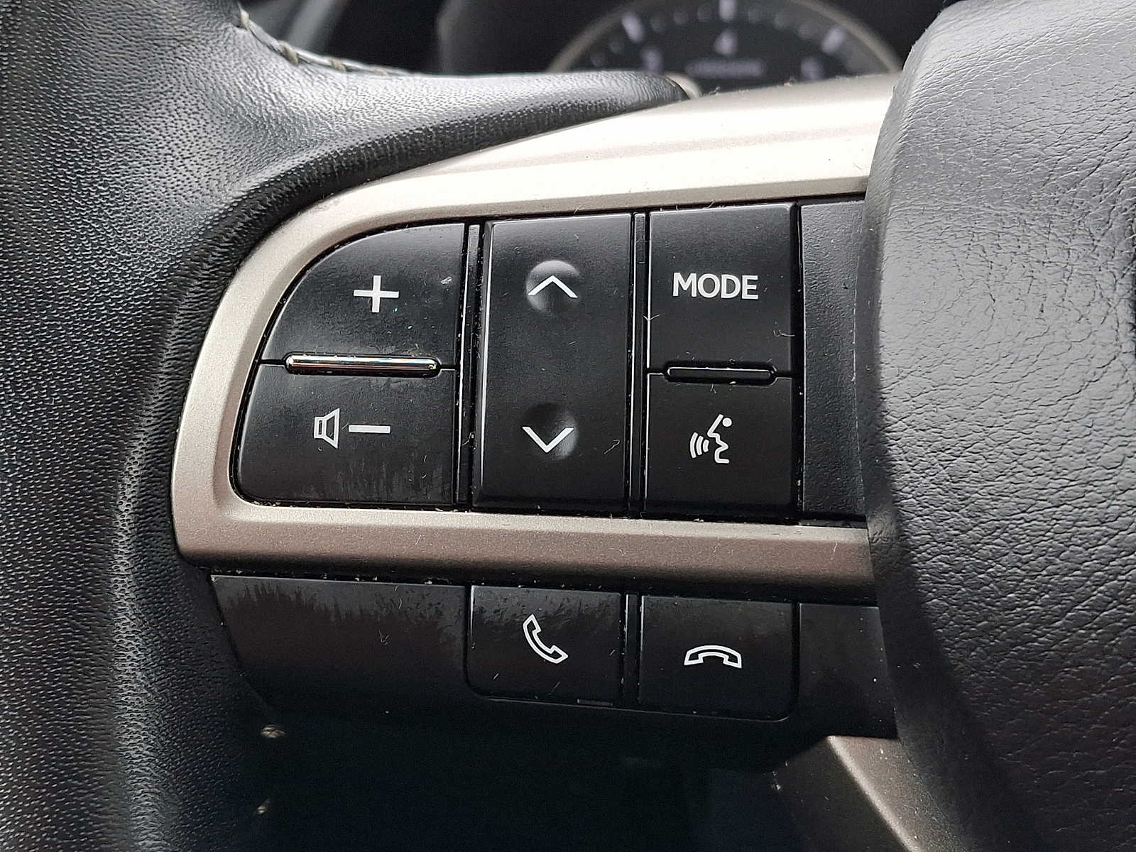 Thumbnail: 2021 Lexus RX - 18