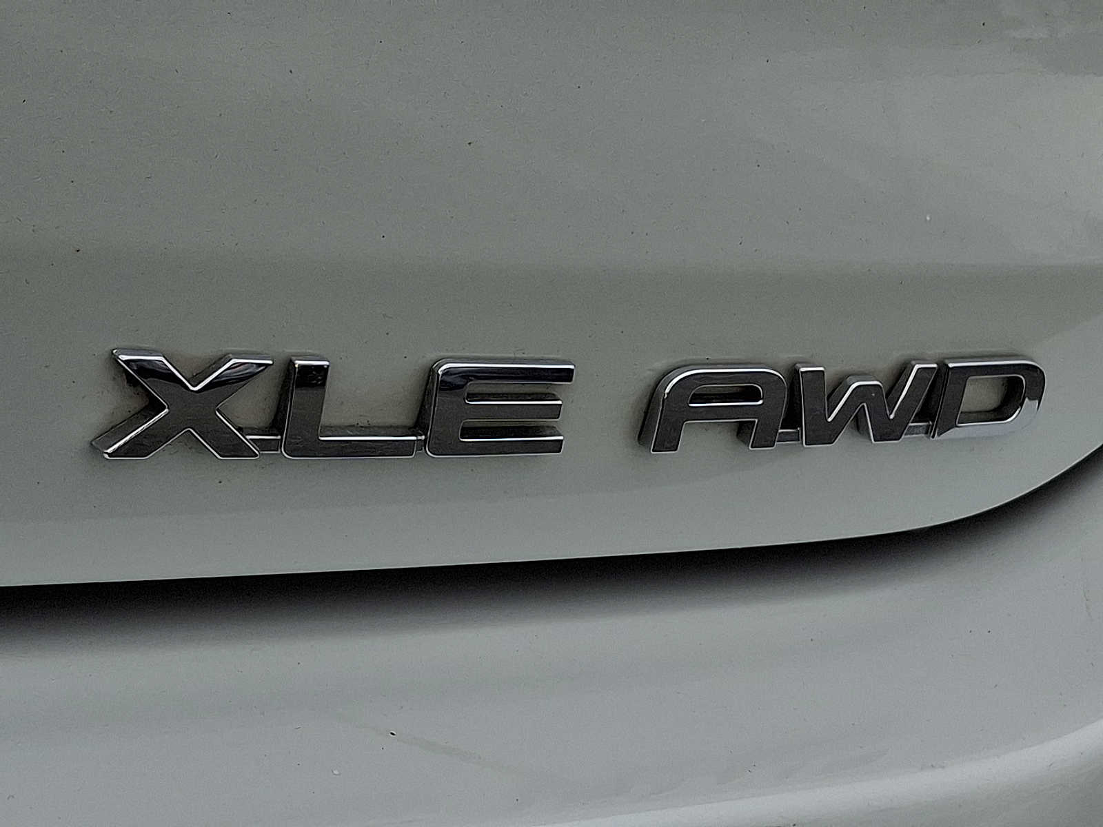 Thumbnail: 2023 Toyota Highlander - 28