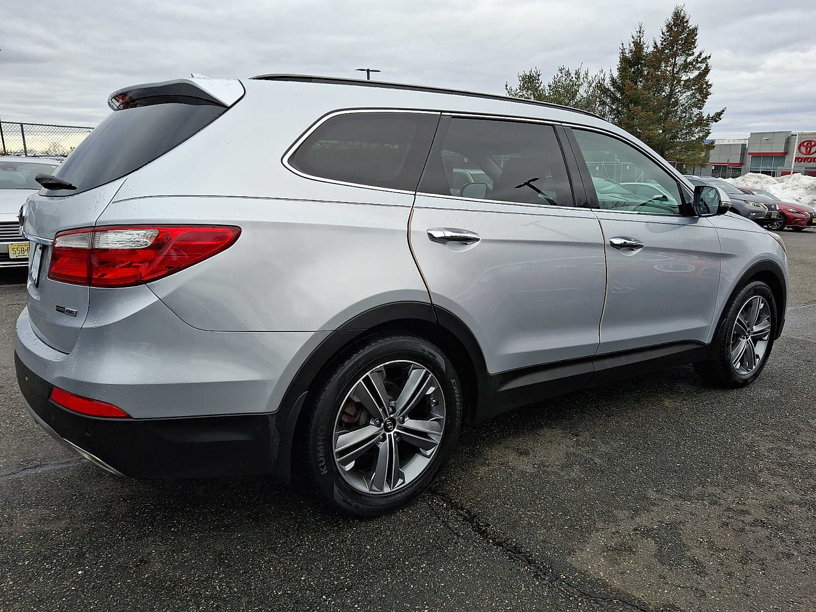 Thumbnail: 2015 Hyundai Santa Fe - 4