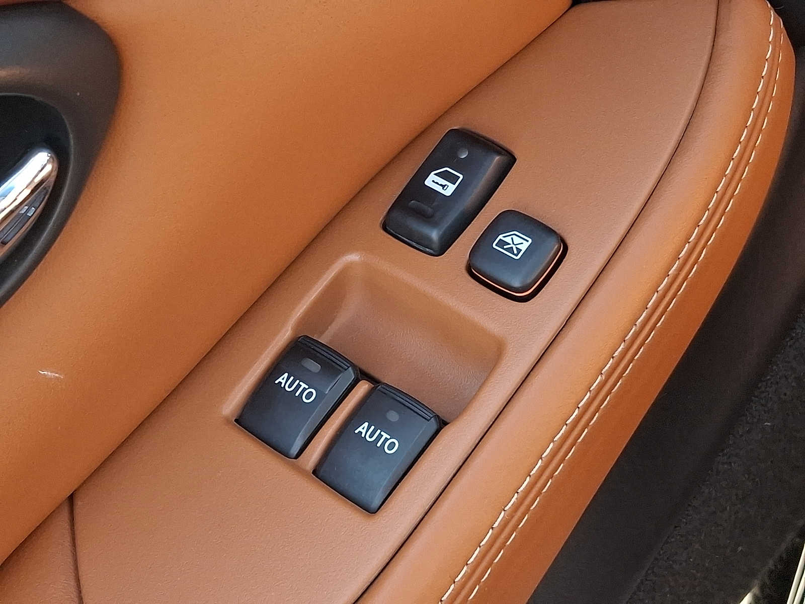 Thumbnail: 2002 Lexus SC - 23