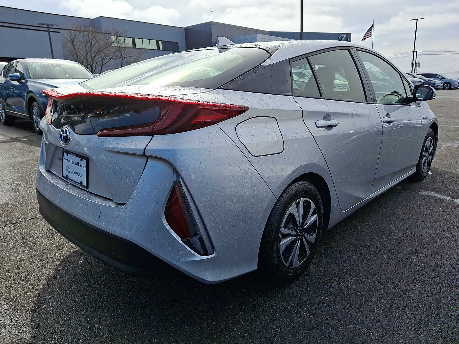 Thumbnail: 2017 Toyota Prius Prime - 4