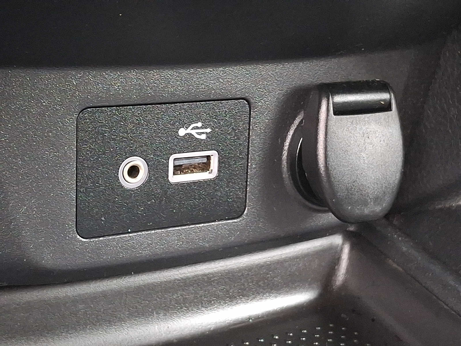 Thumbnail: 2019 Nissan Rogue - 19