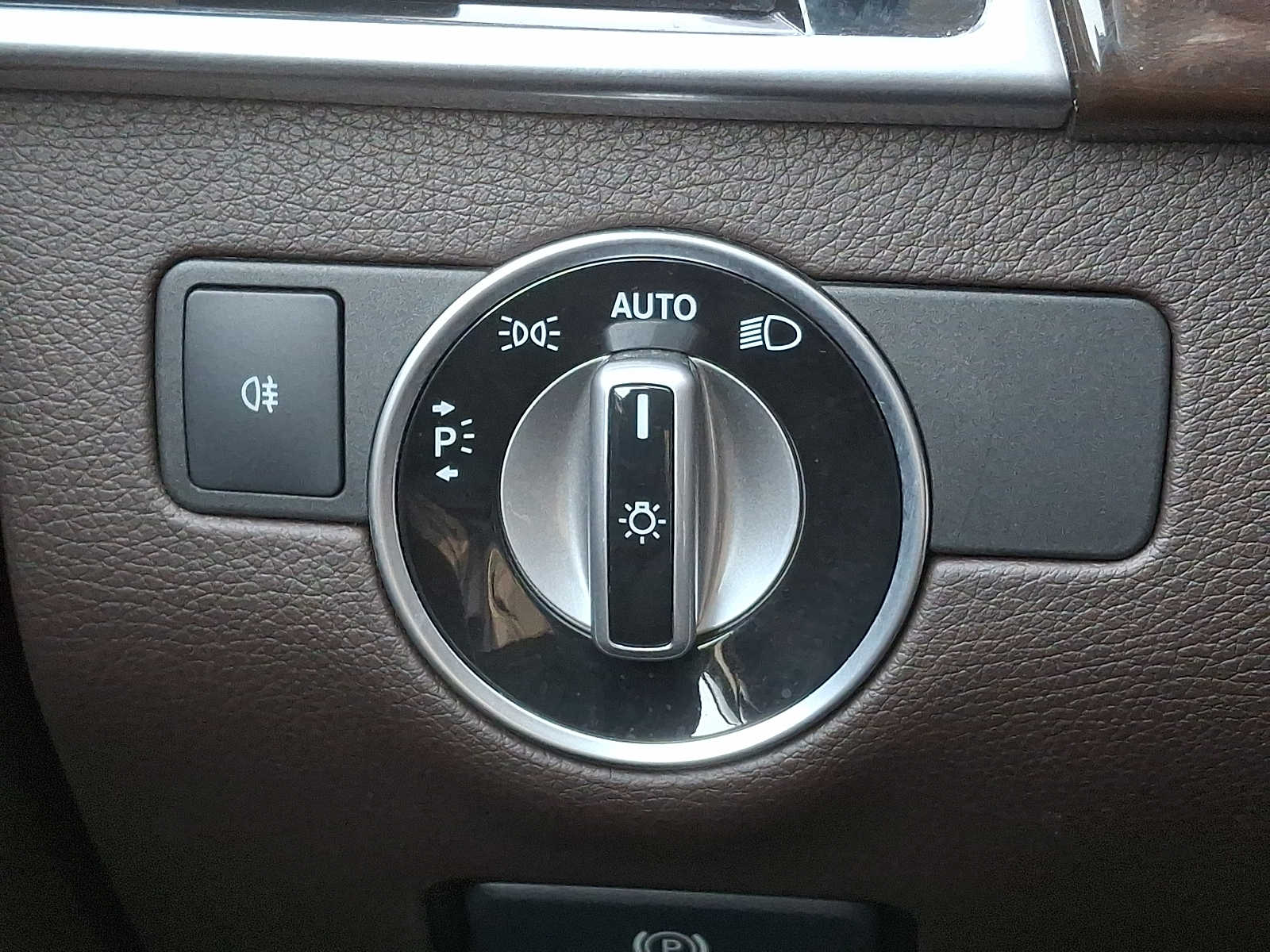 Thumbnail: 2018 Mercedes-Benz GLE - 23