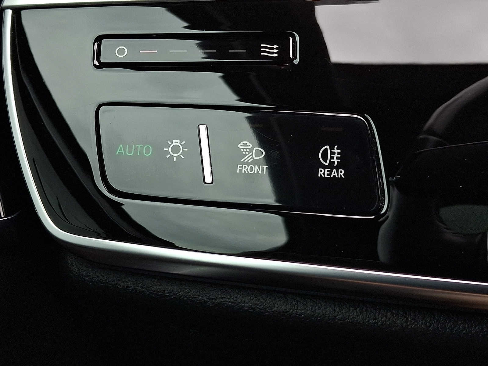 Thumbnail: 2019 Audi A8 - 22
