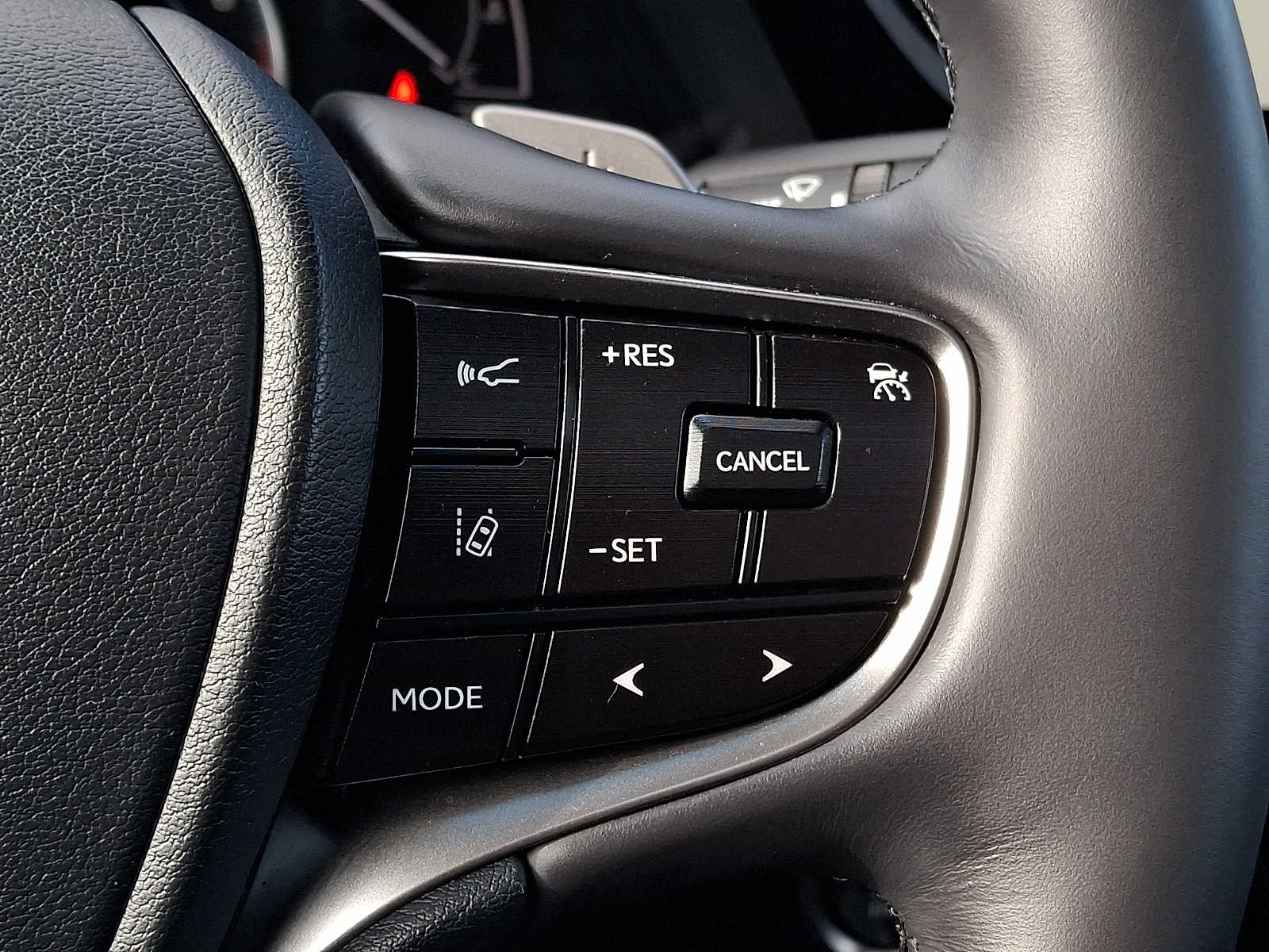 Thumbnail: 2023 Lexus ES - 19