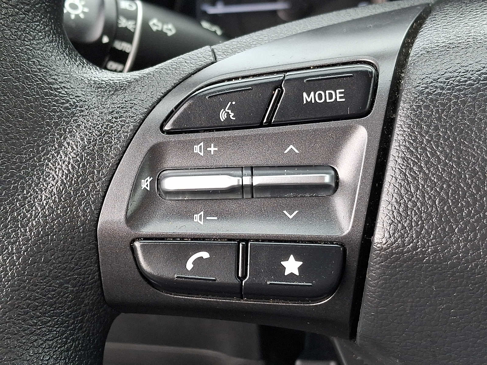 Thumbnail: 2023 Hyundai Kona - 17