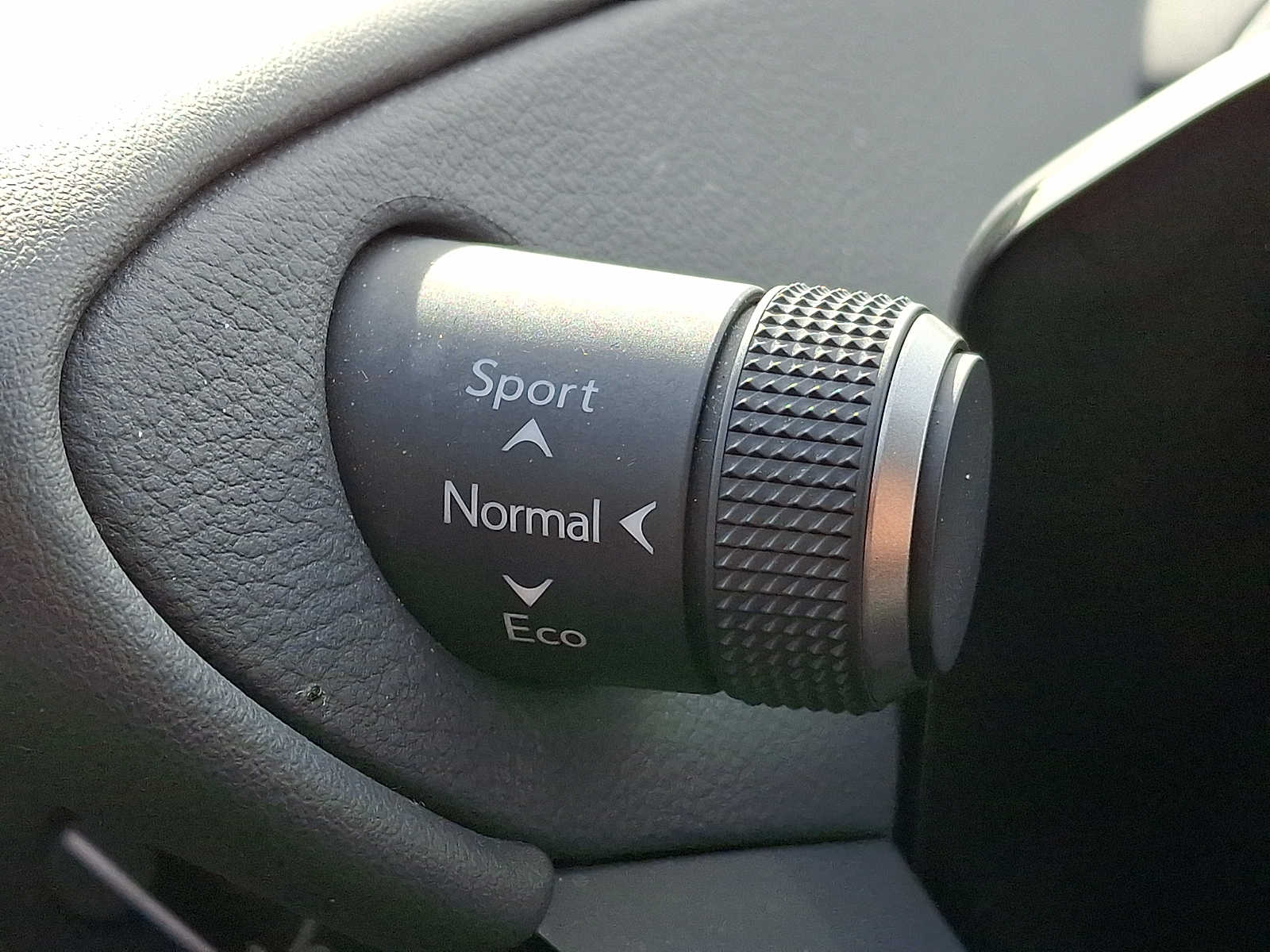 Thumbnail: 2023 Lexus ES - 22