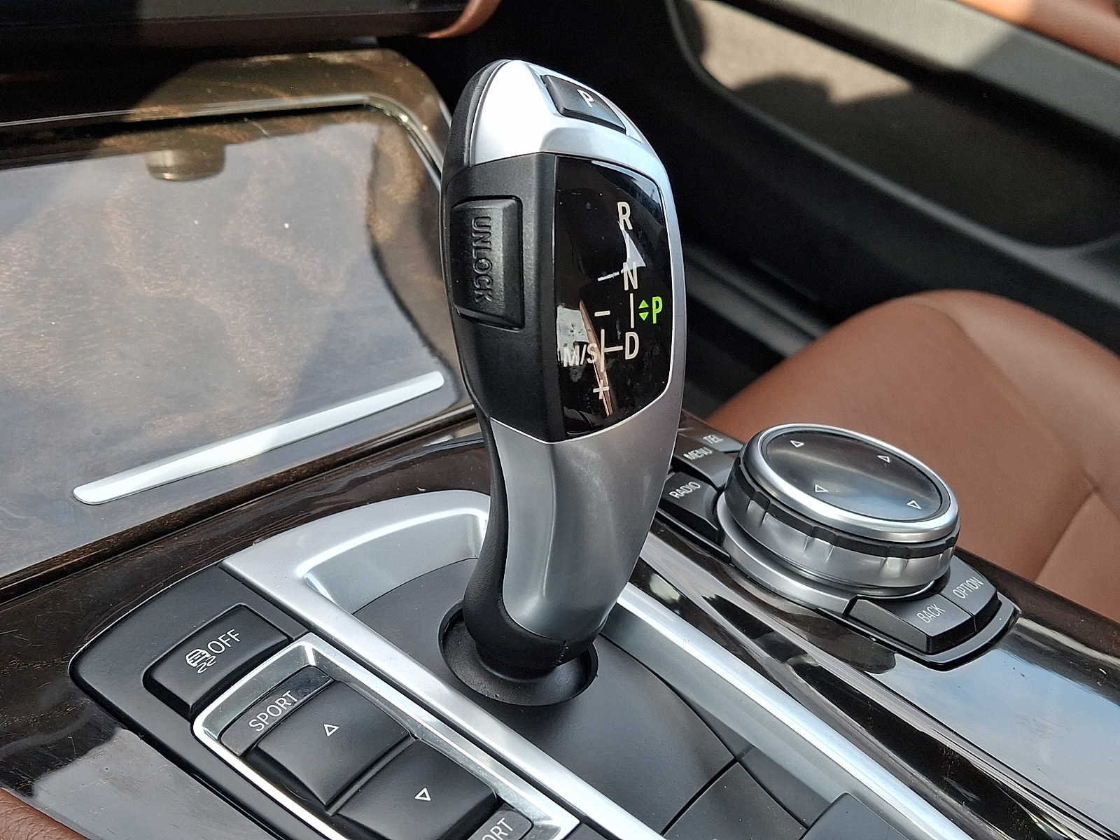 Thumbnail: 2015 BMW 5 Series - 12