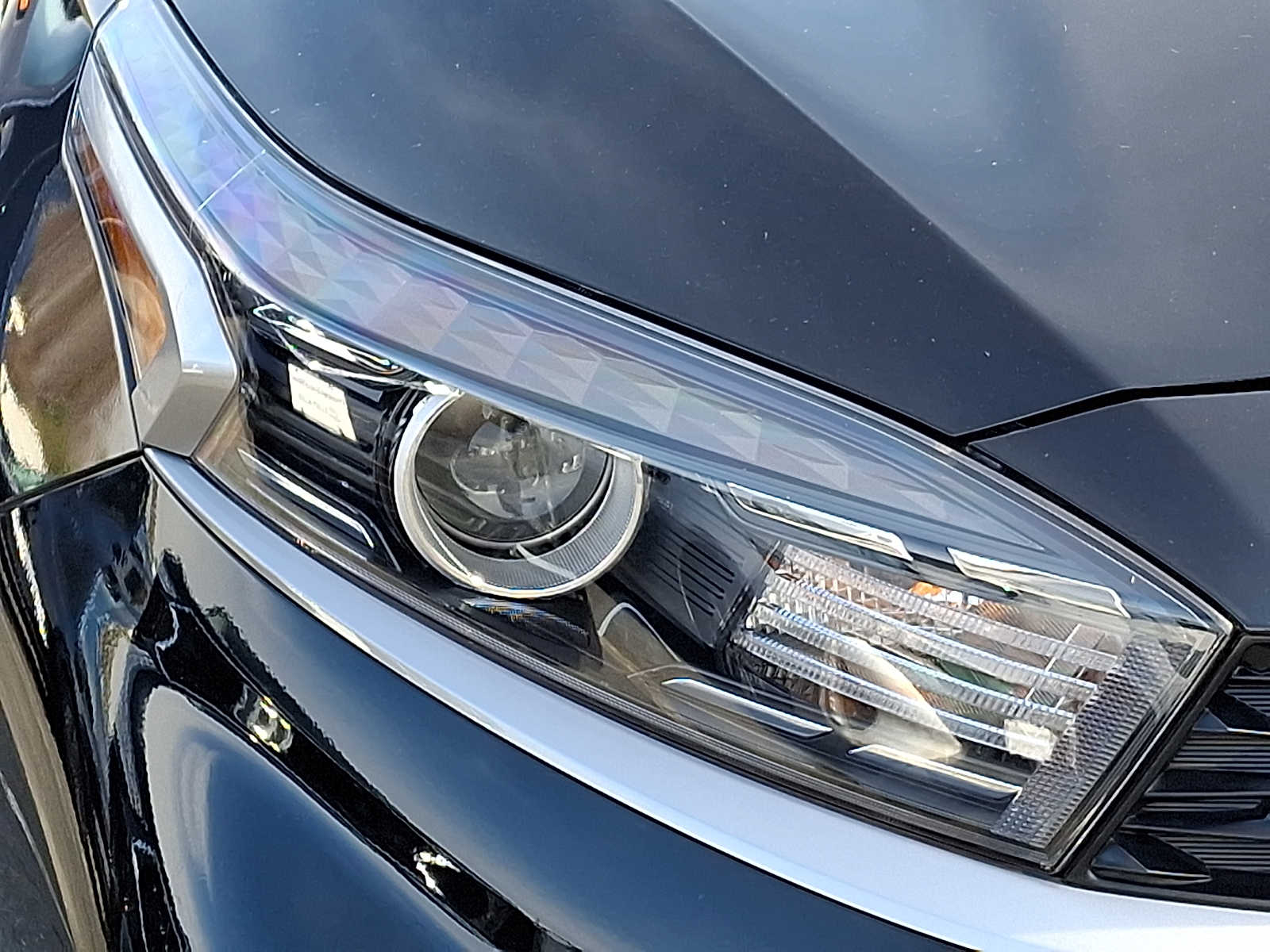 Thumbnail: 2023 Kia Forte - 8