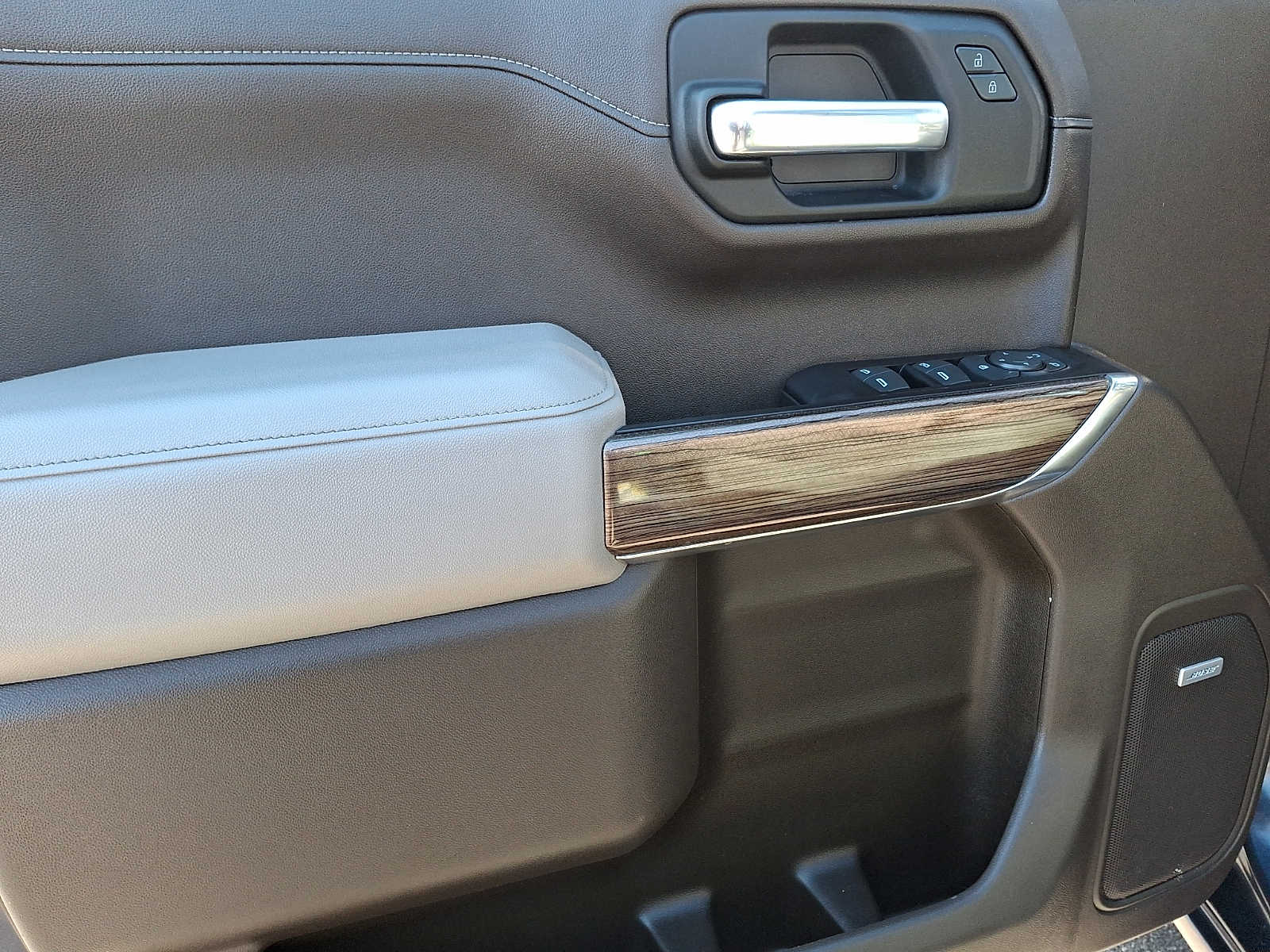 Thumbnail: 2021 Chevrolet Silverado 1500 - 8