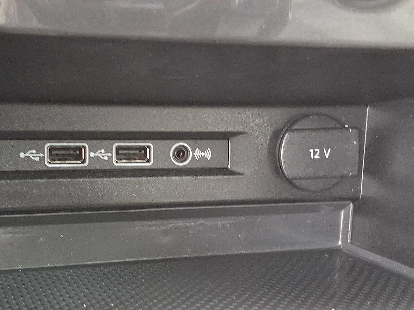 Thumbnail: 2019 Volkswagen Tiguan - 23