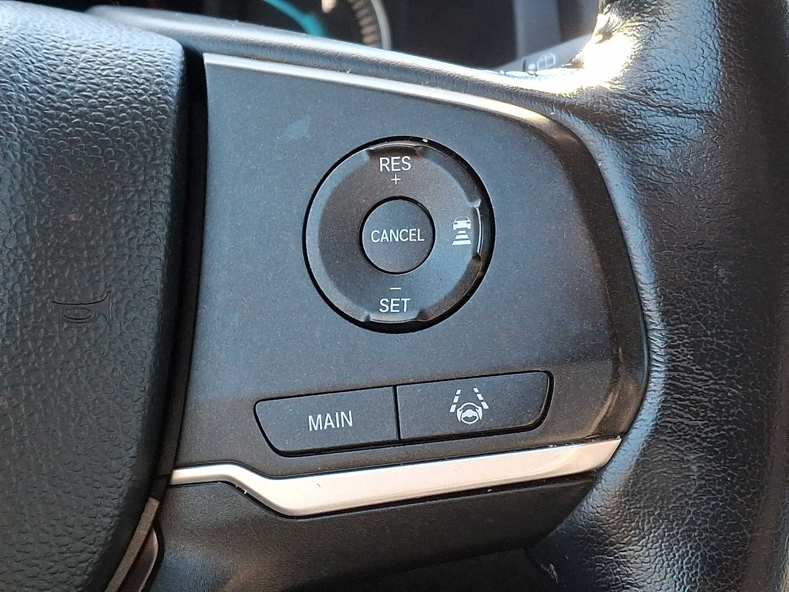 Thumbnail: 2019 Honda Pilot - 21