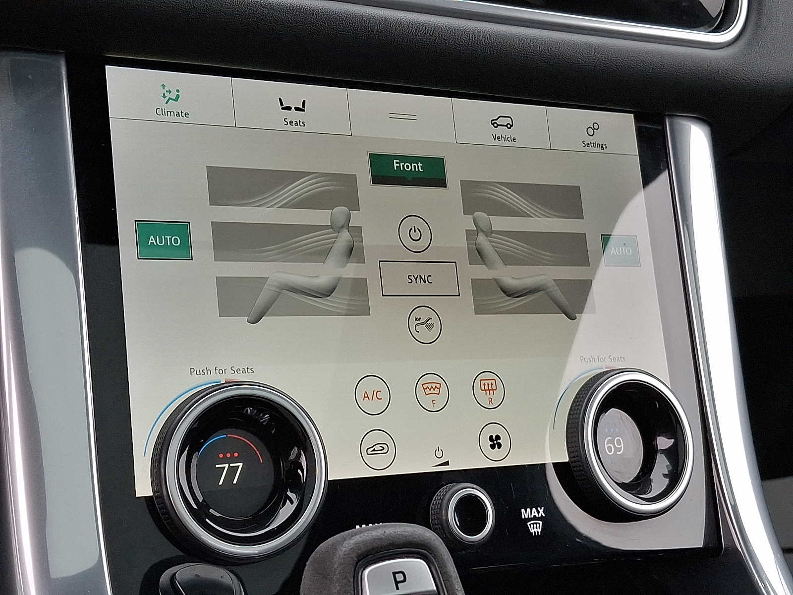 Thumbnail: 2020 Land Rover Range Rover Sport - 15