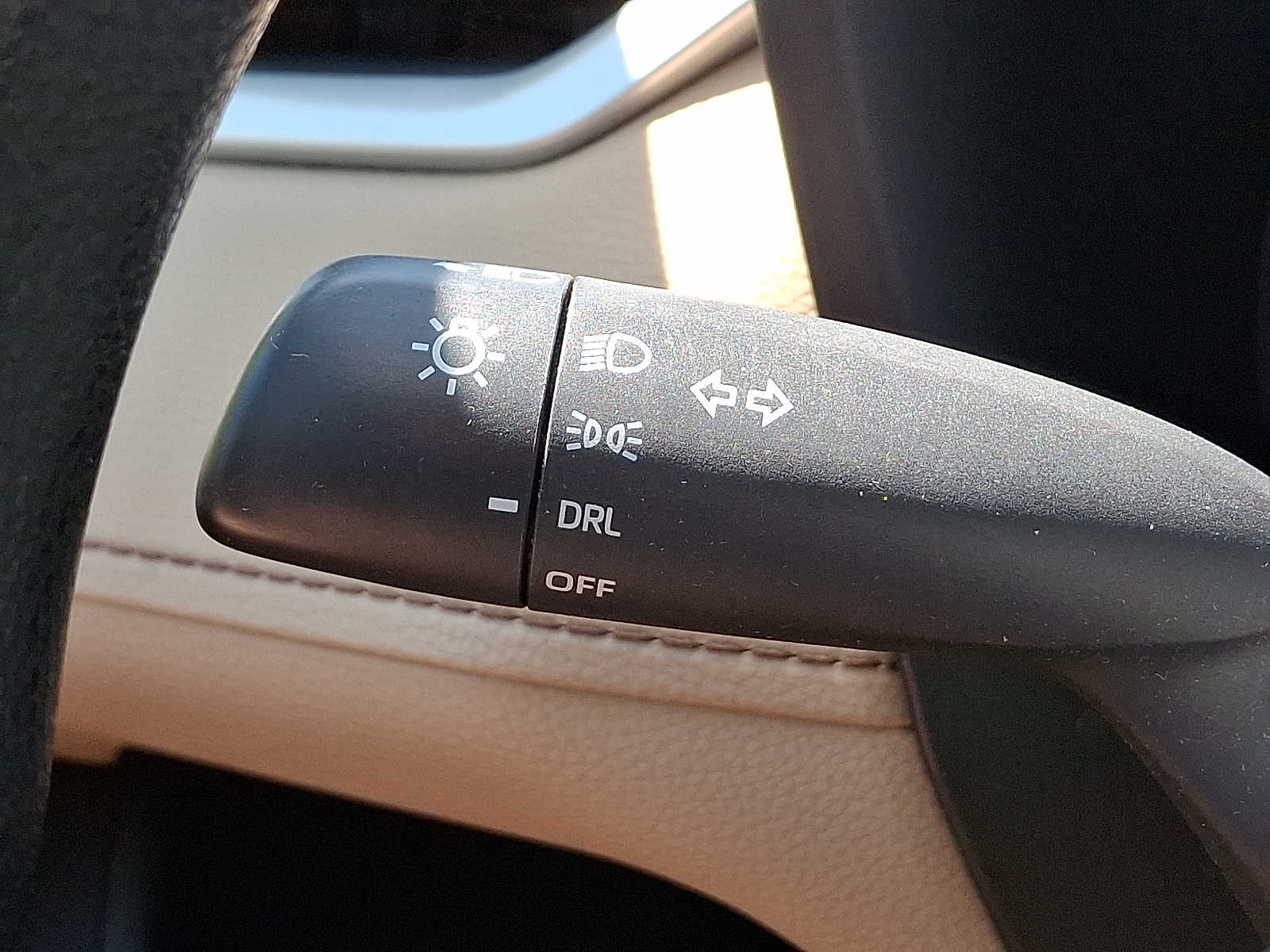 2020 Toyota RAV4 LE 21