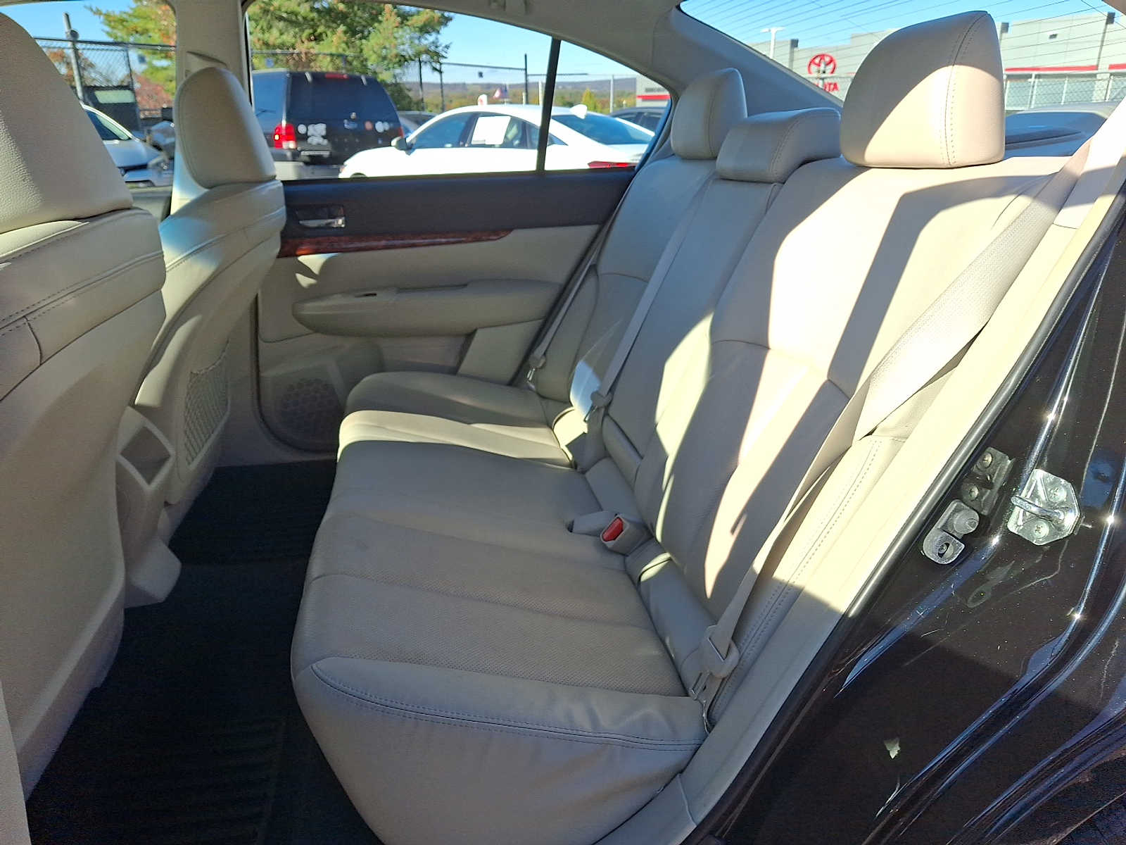 Thumbnail: 2011 Subaru Legacy - 8