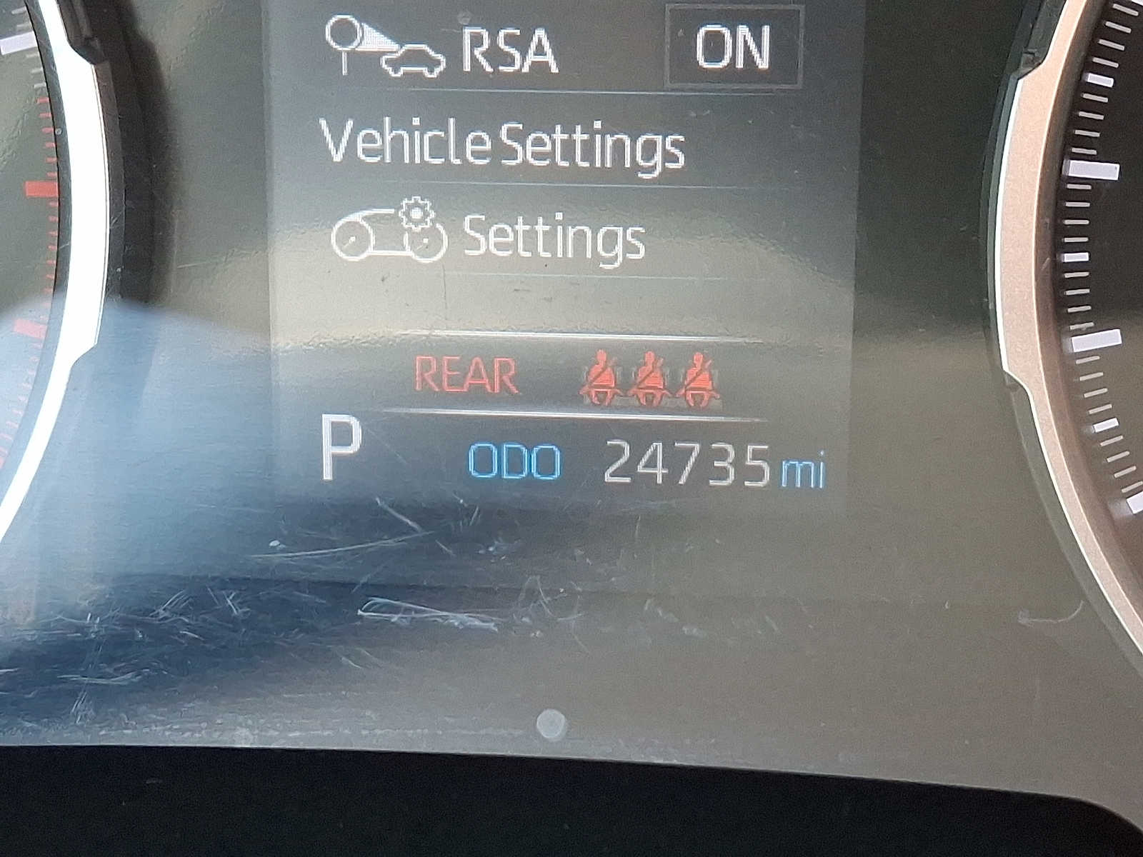 2020 Toyota RAV4 LE 15