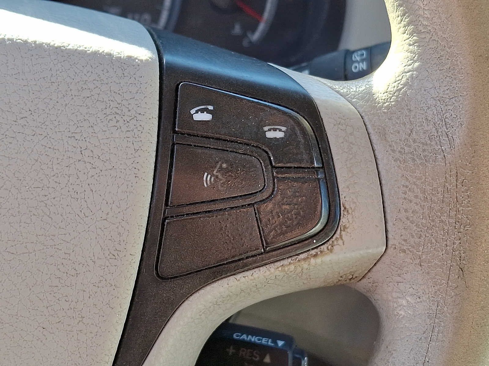 Thumbnail: 2014 Toyota Sienna - 19
