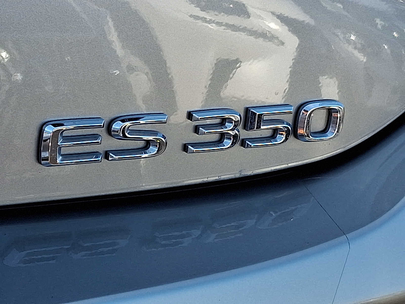 Thumbnail: 2019 Lexus ES - 28