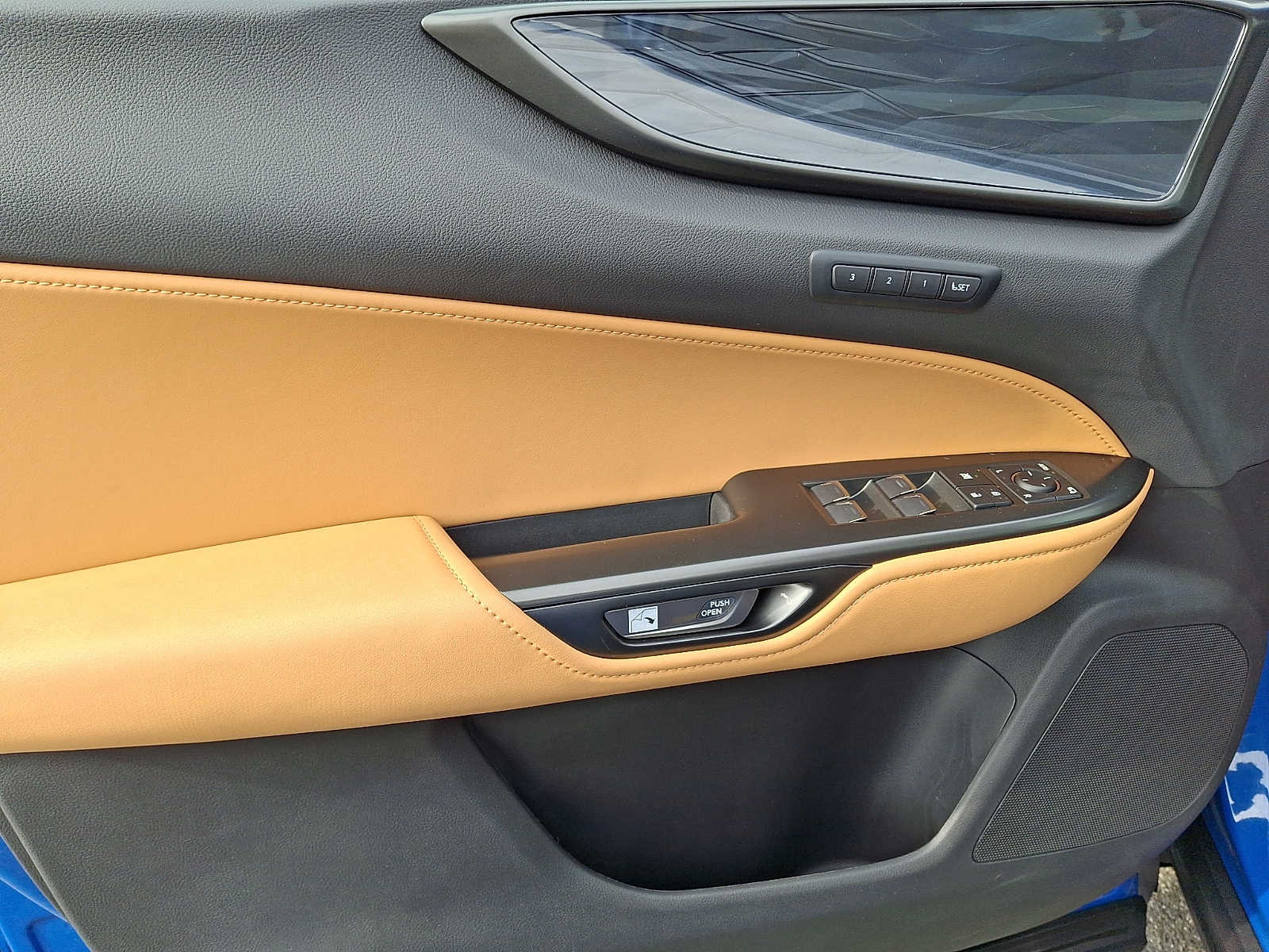Thumbnail: 2024 Lexus ES - 7
