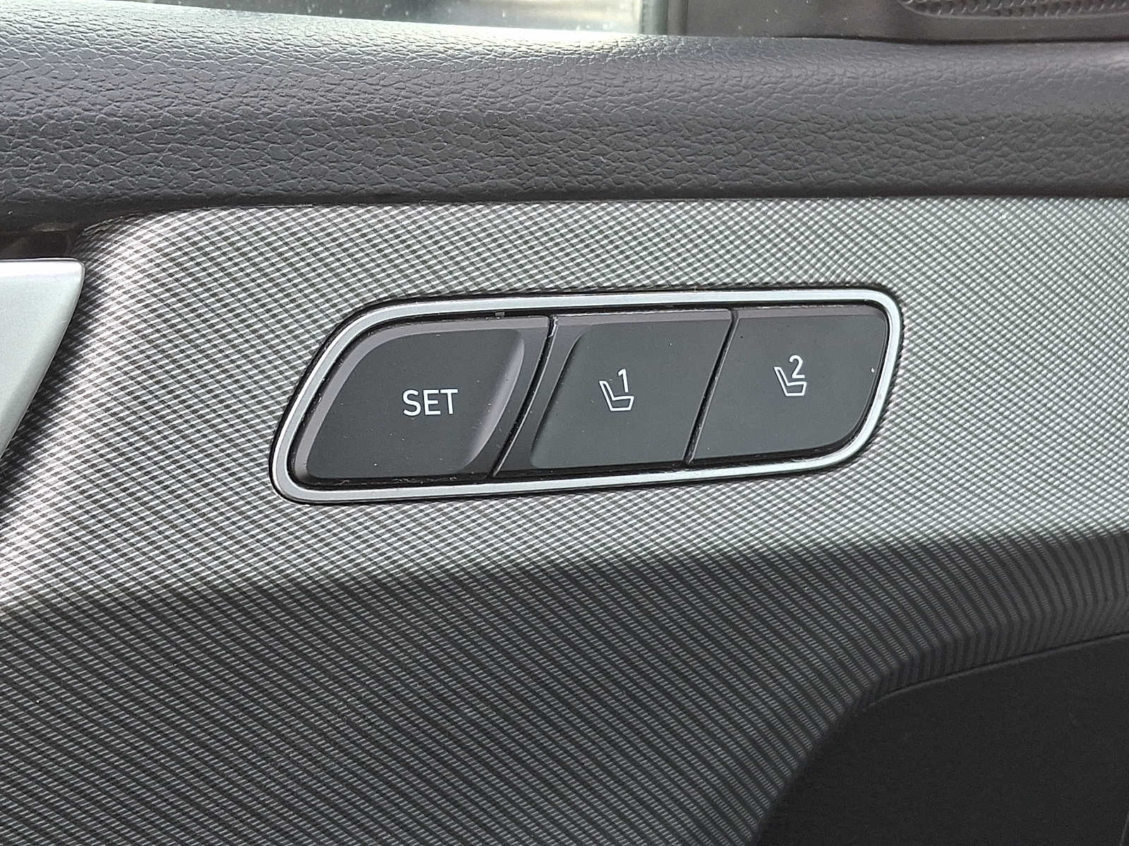 Thumbnail: 2023 Hyundai Palisade - 24