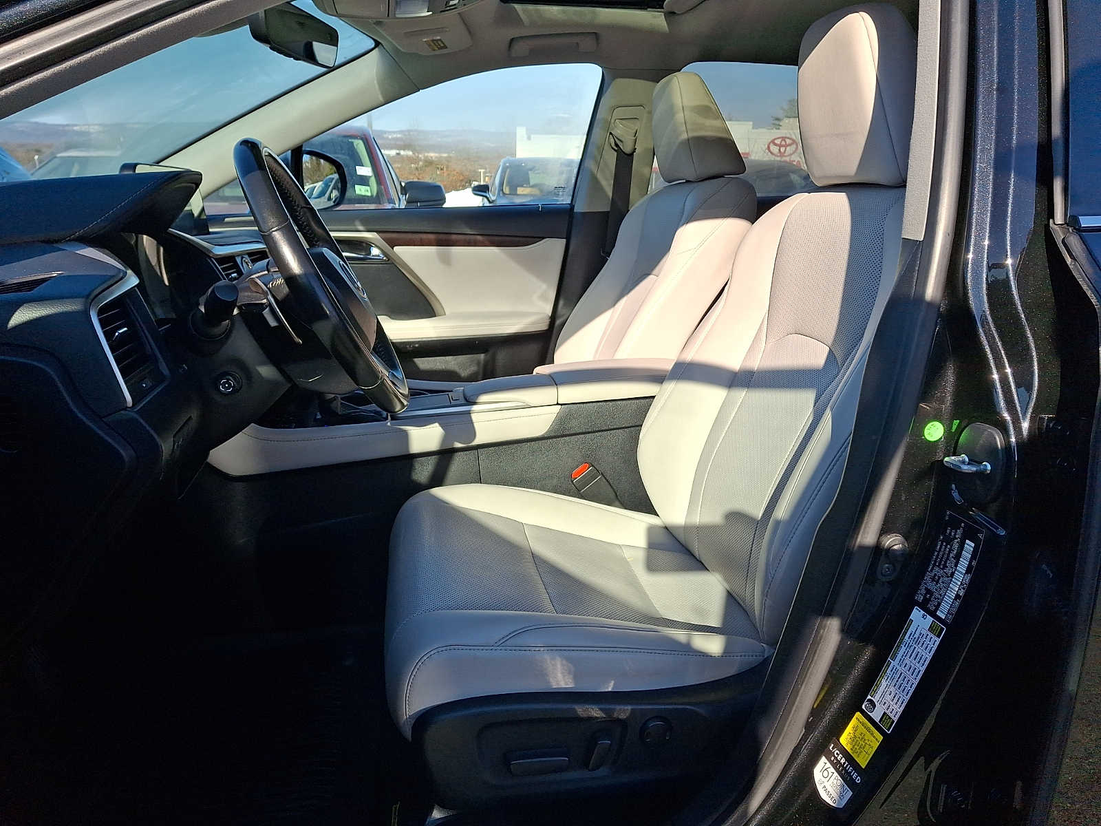 Thumbnail: 2020 Lexus RX - 9