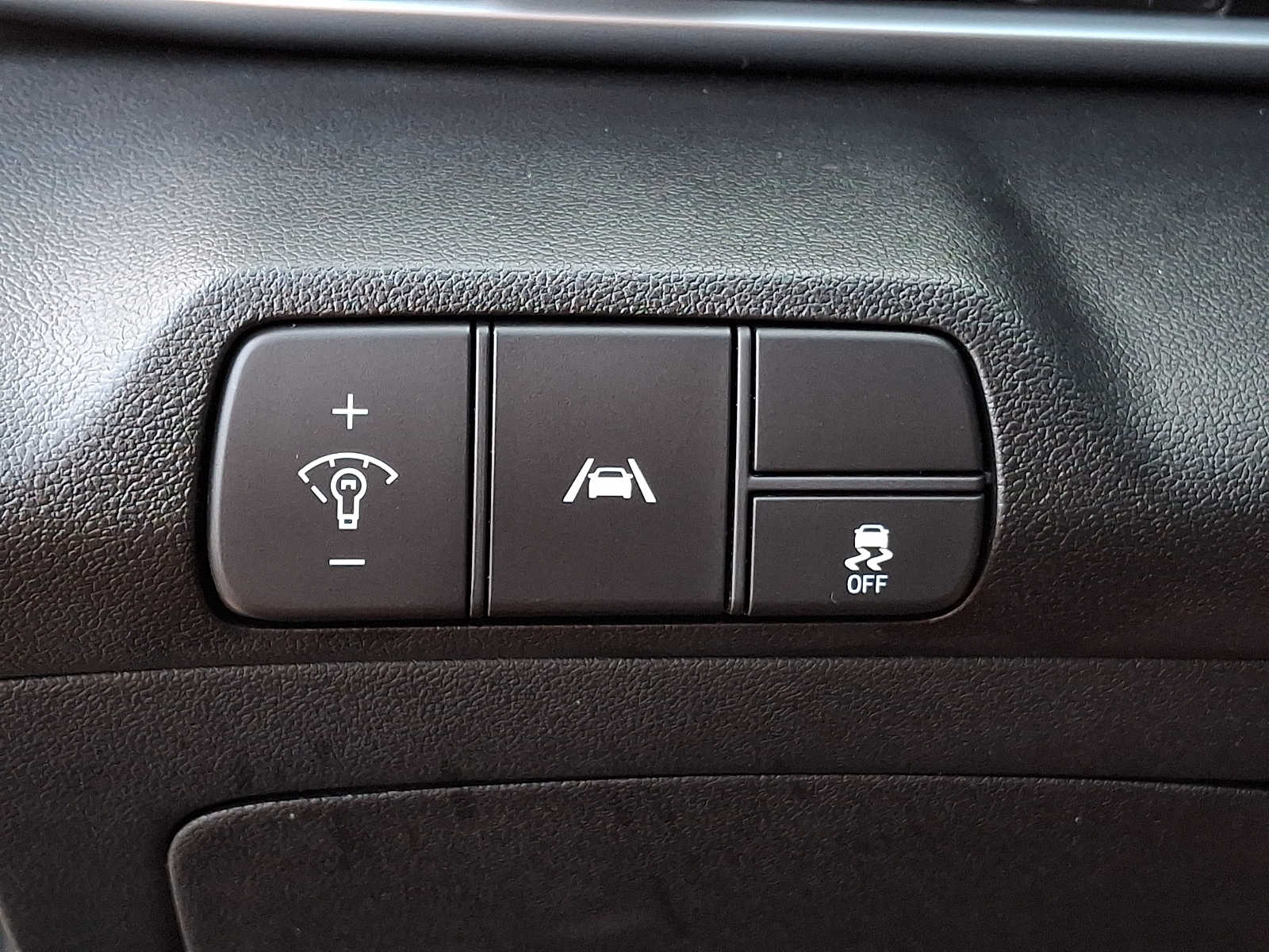 Thumbnail: 2023 Hyundai Elantra - 25