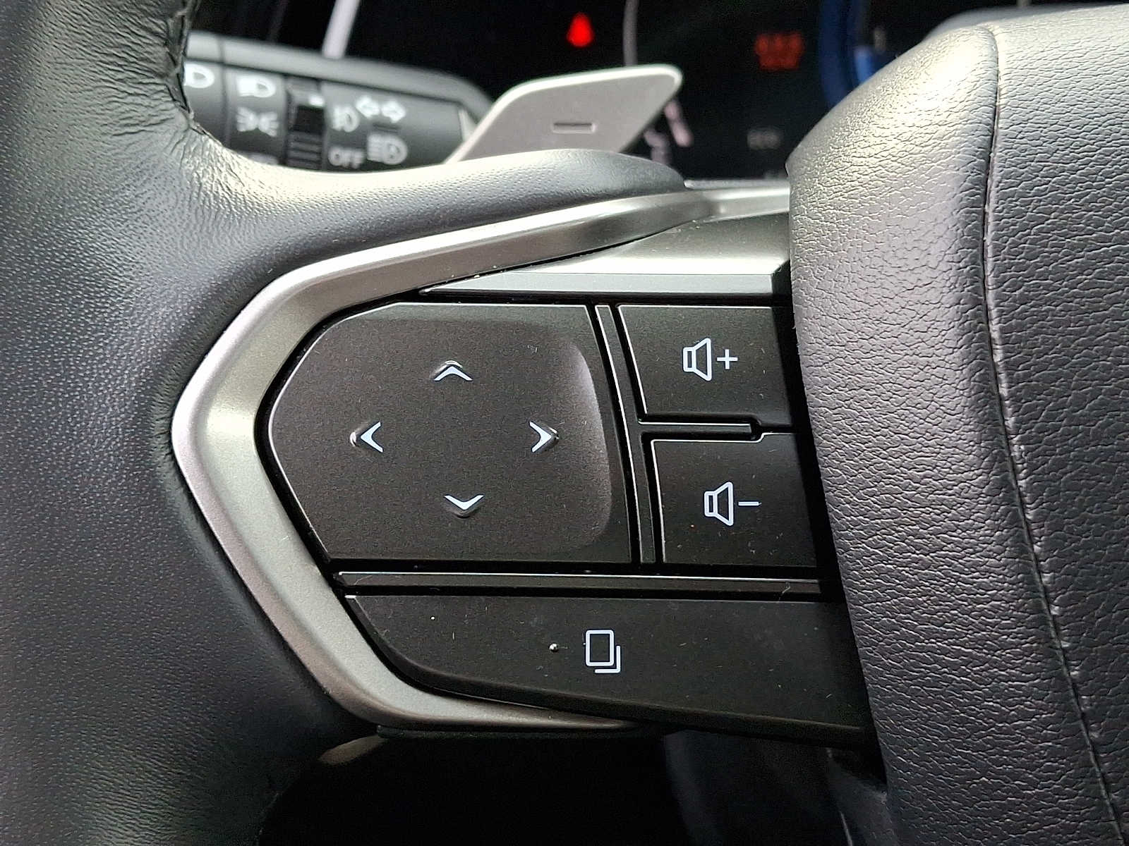 Thumbnail: 2024 Lexus RX - 17