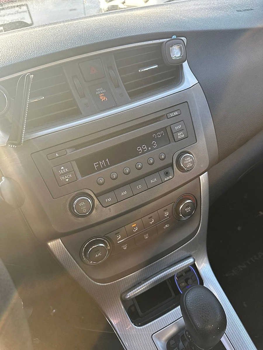 Thumbnail: 2014 Nissan Sentra - 4