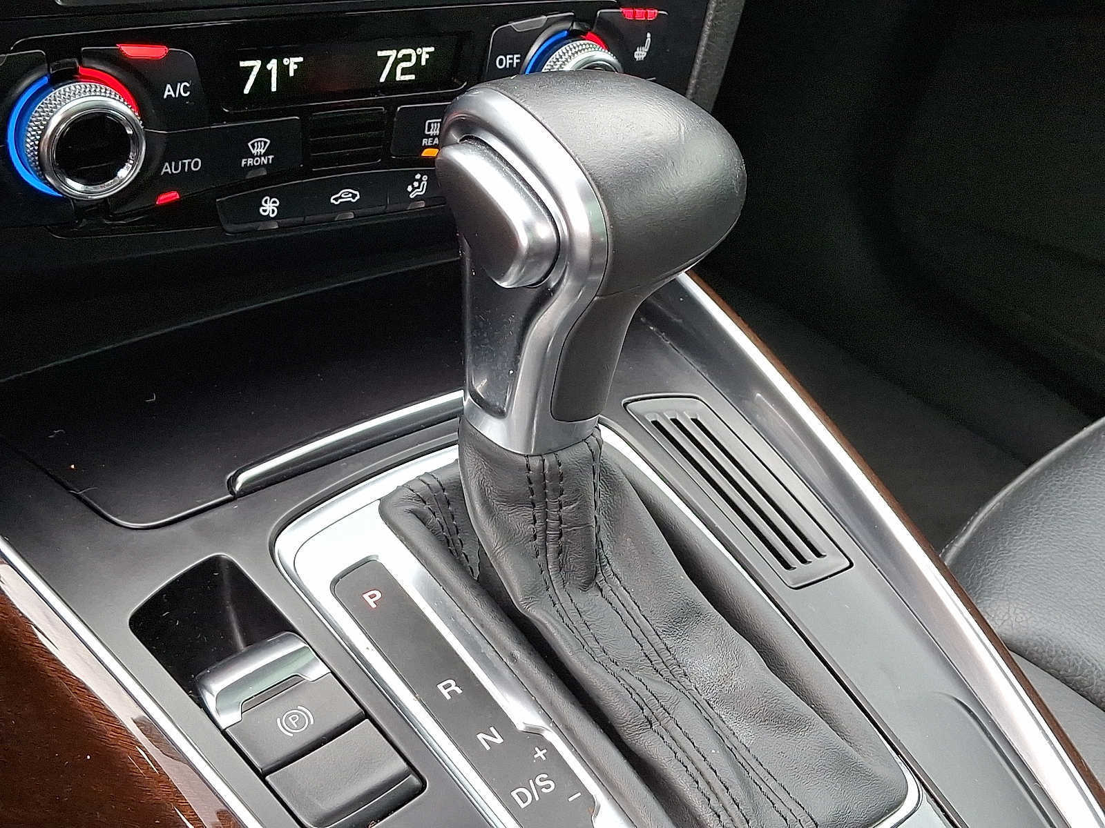 Thumbnail: 2015 Audi Q5 - 11