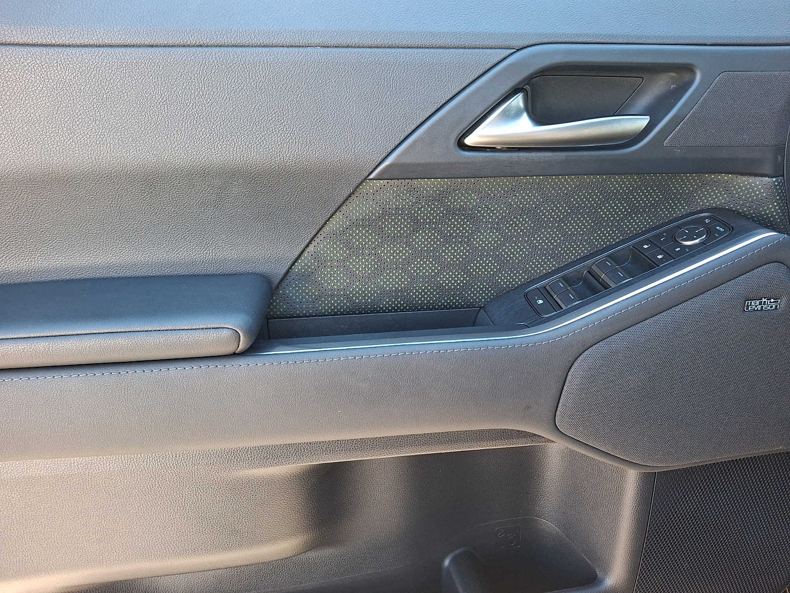 Thumbnail: 2024 Lexus GX - 8