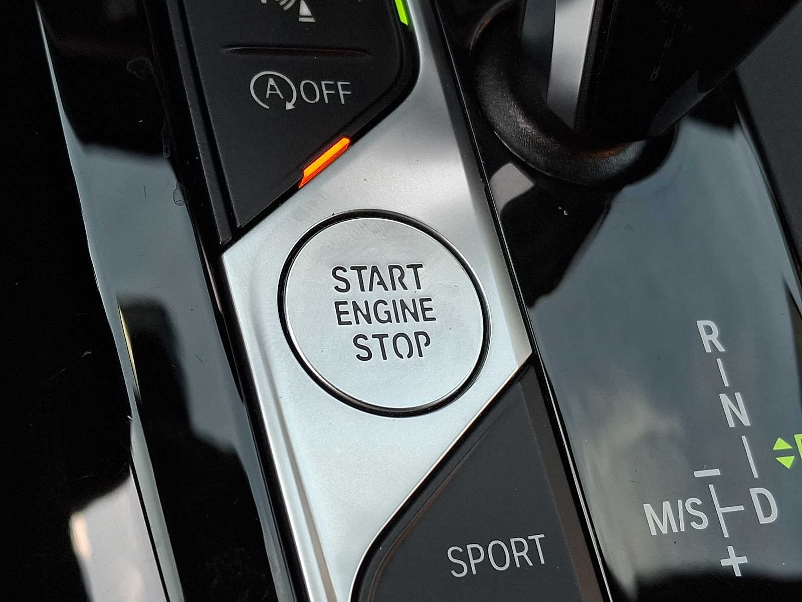 Thumbnail: 2022 BMW X4 - 22